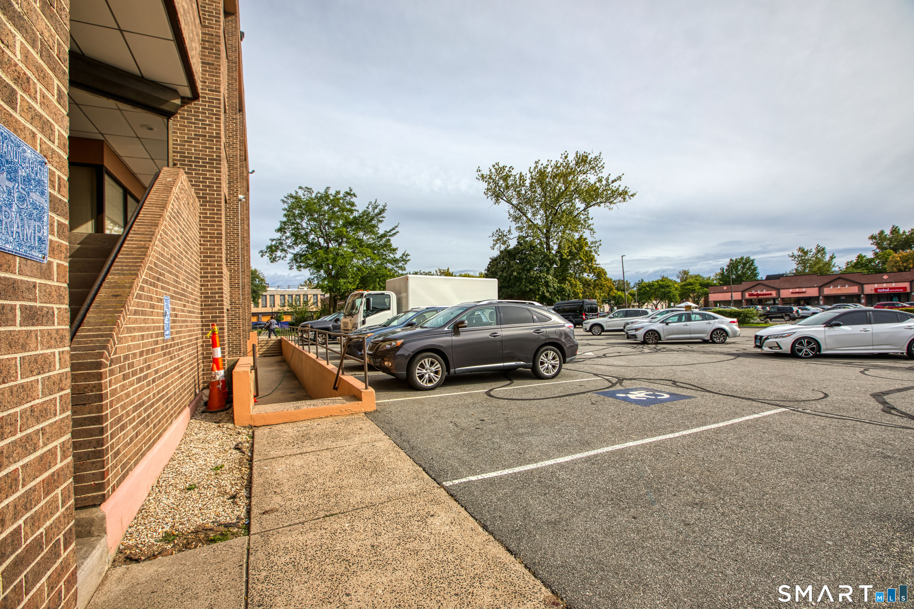 1229 Albany Avenue, #306, Hartford, CT 06112