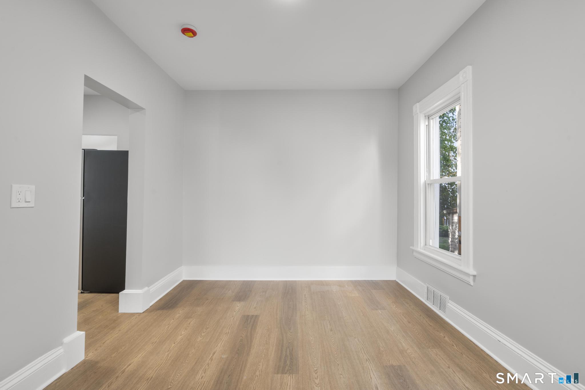 63 Harral Avenue photo 12