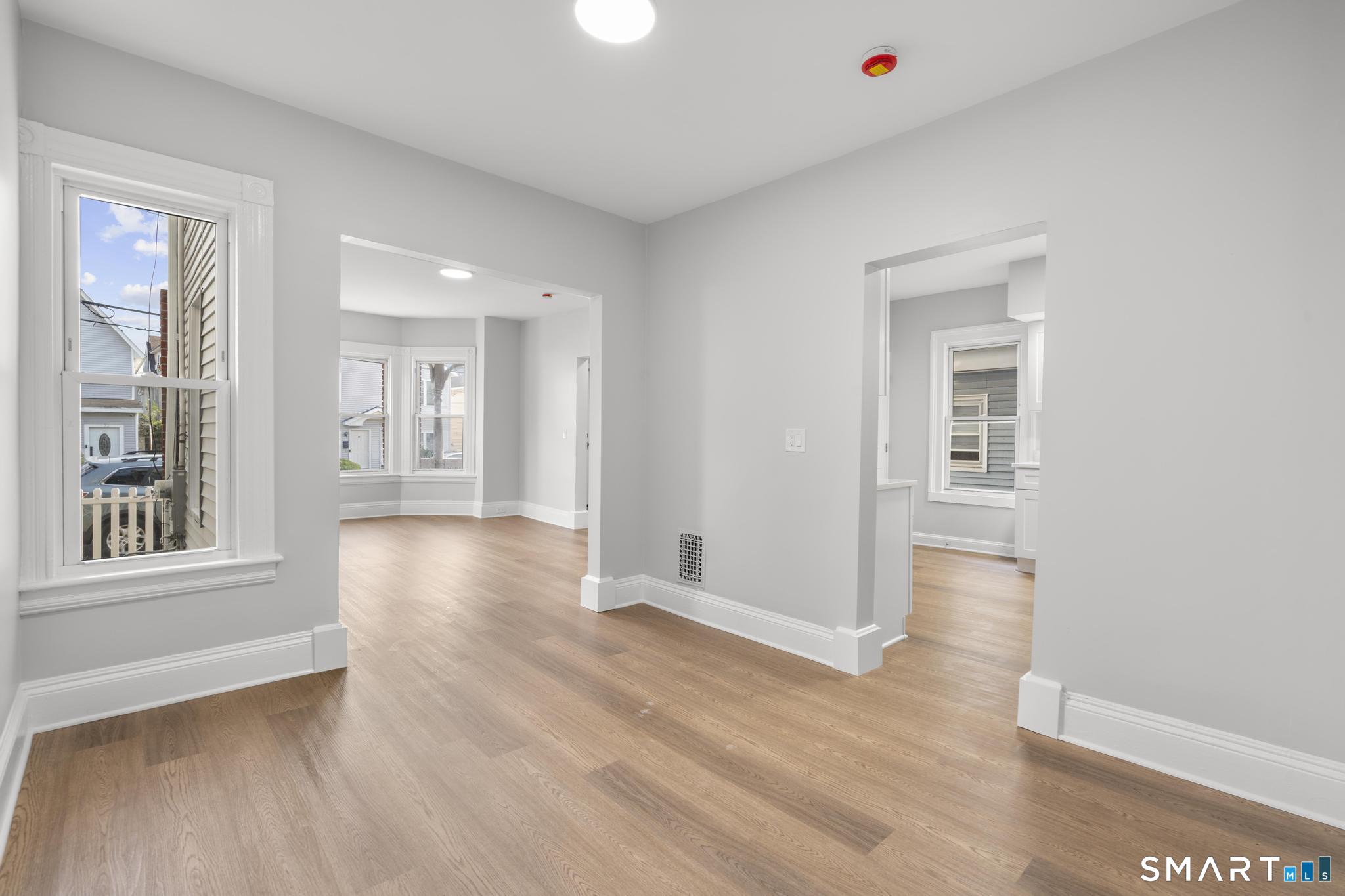 63 Harral Avenue photo 13