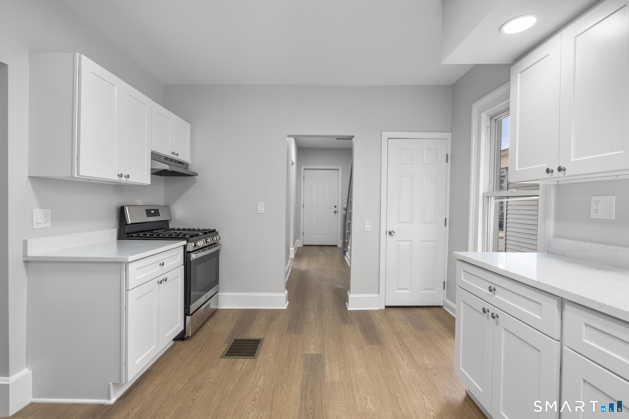 63 Harral Avenue photo 16