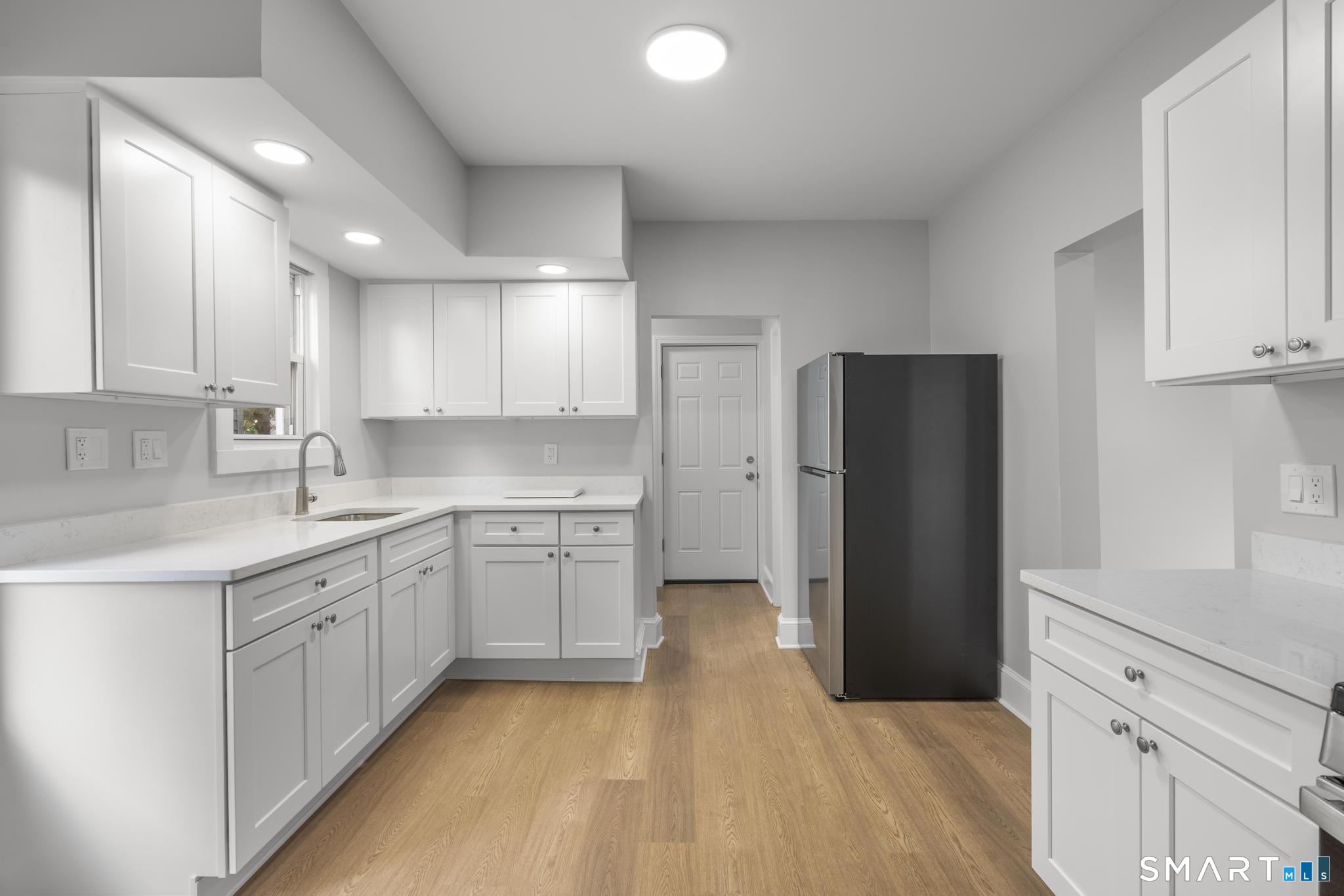 63 Harral Avenue photo 19