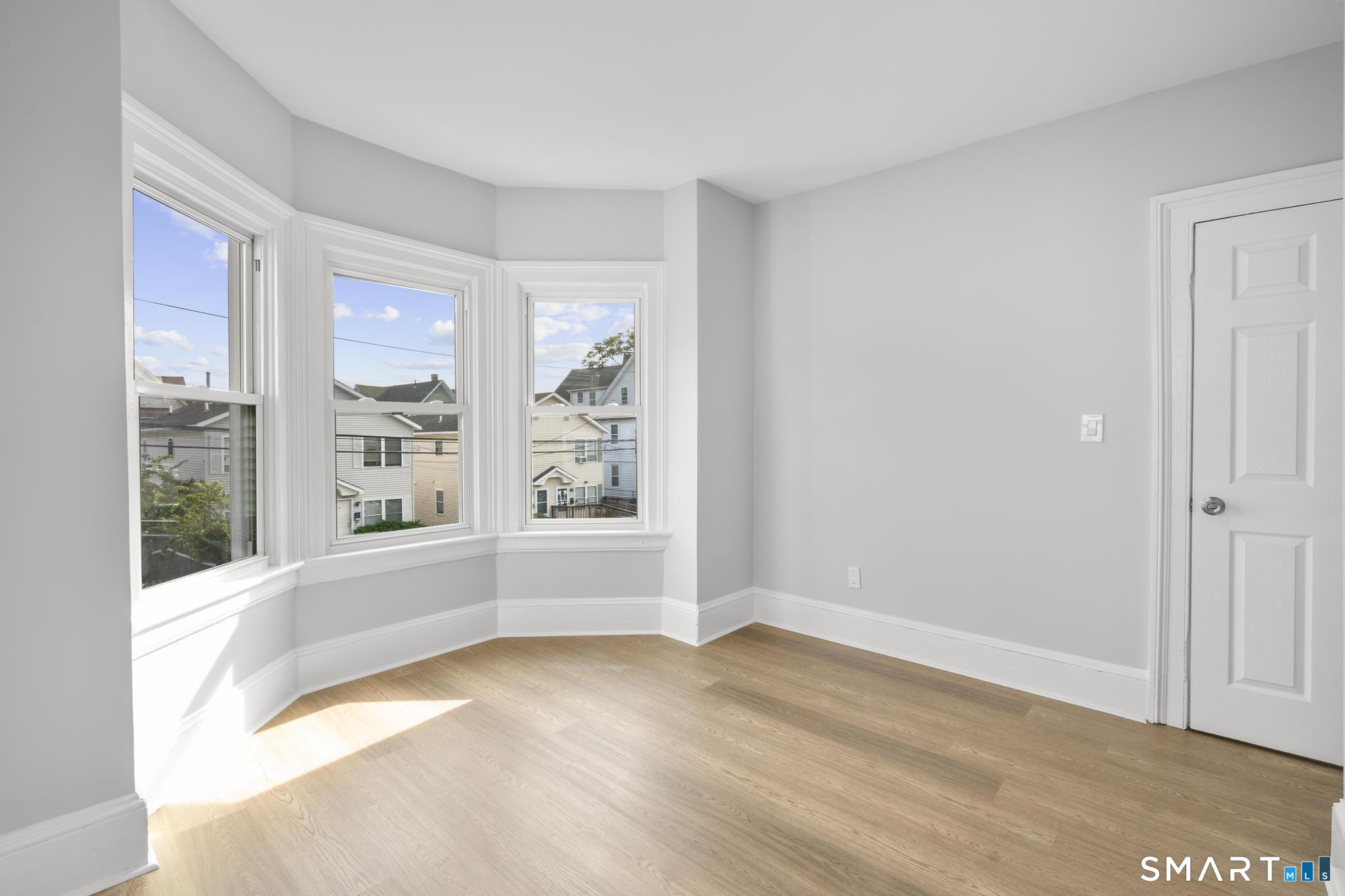63 Harral Avenue photo 27