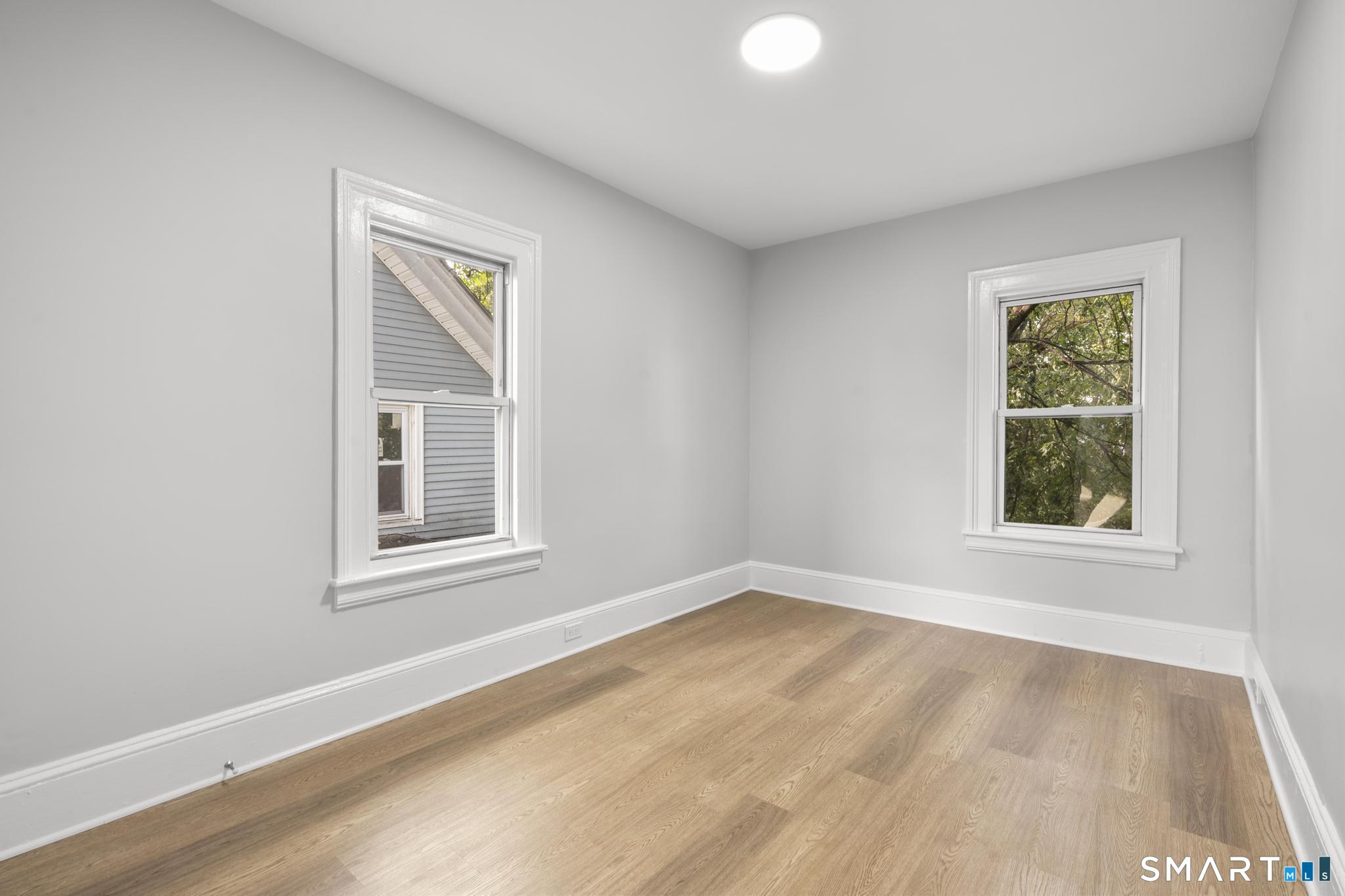 63 Harral Avenue photo 29