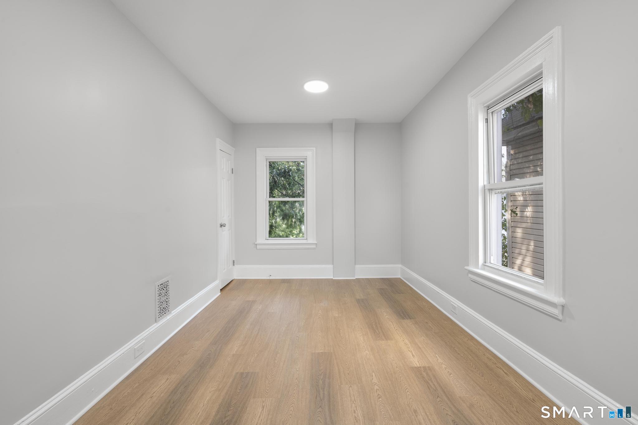 63 Harral Avenue photo 33