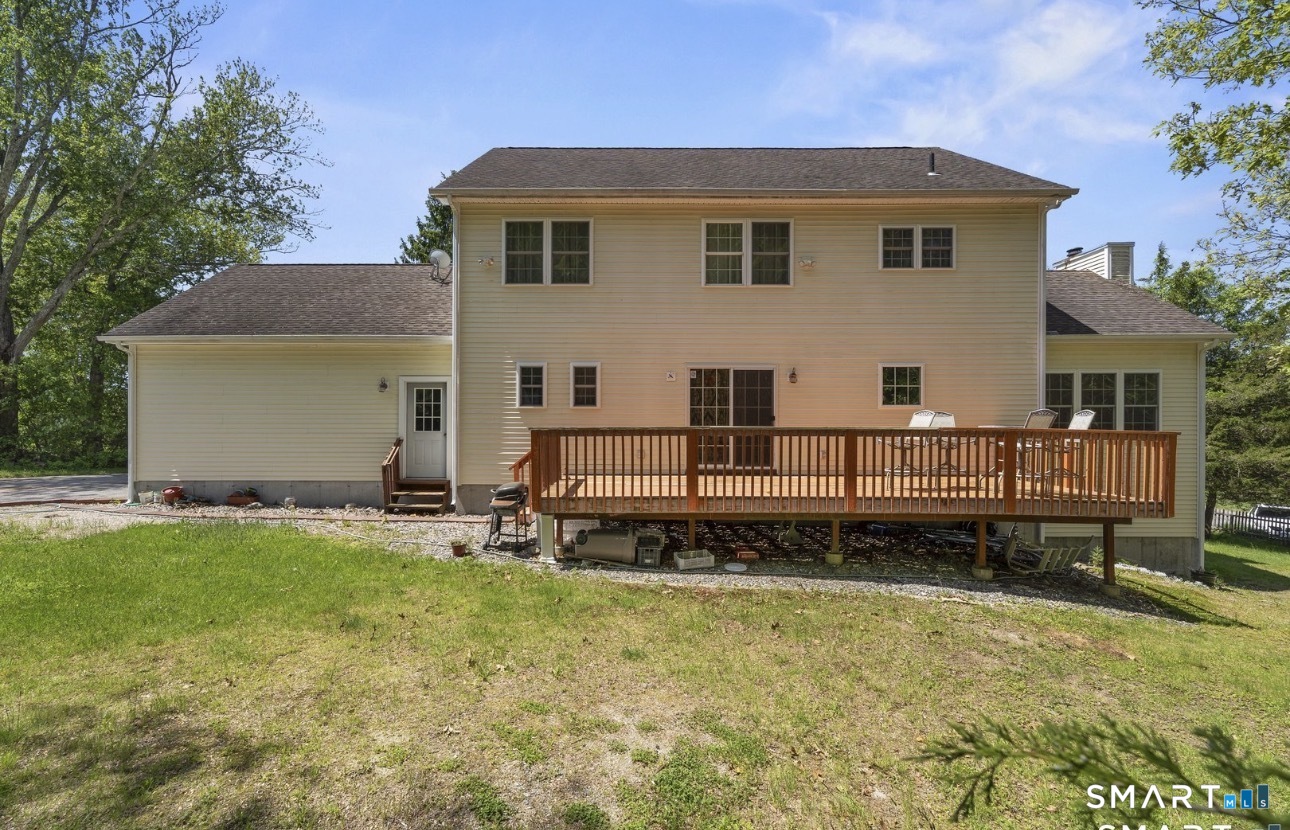 52 Middle Road, Poquetanuck, Preston, CT 06365