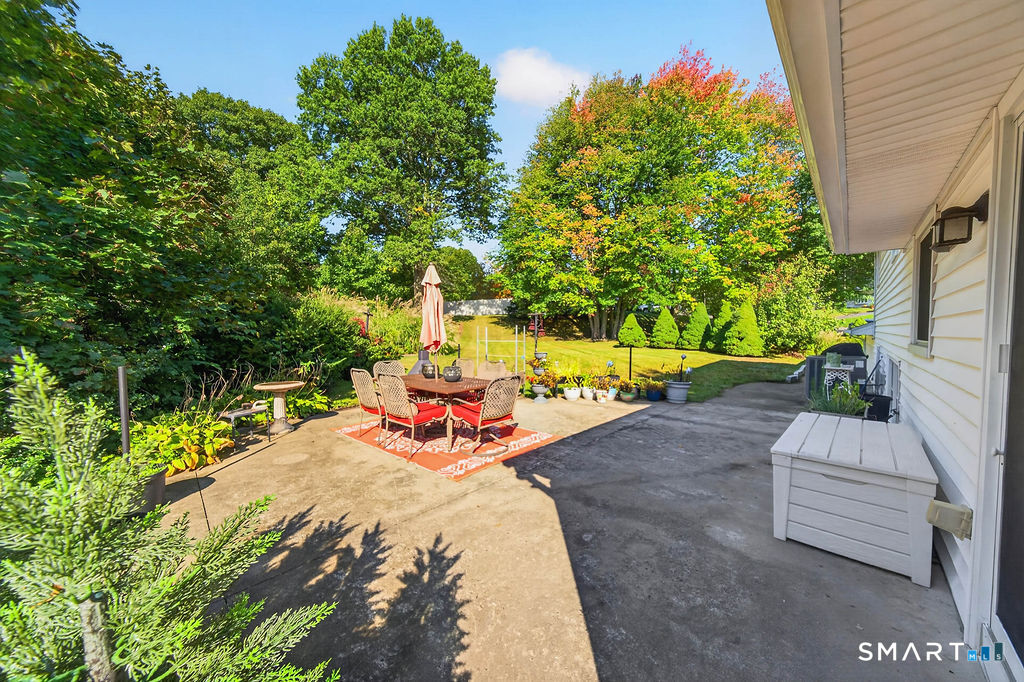 2 Batt Lane photo 33
