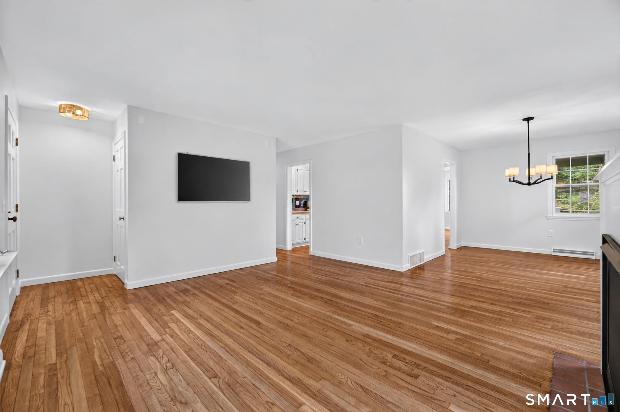 Mystic, Groton, CT 06355