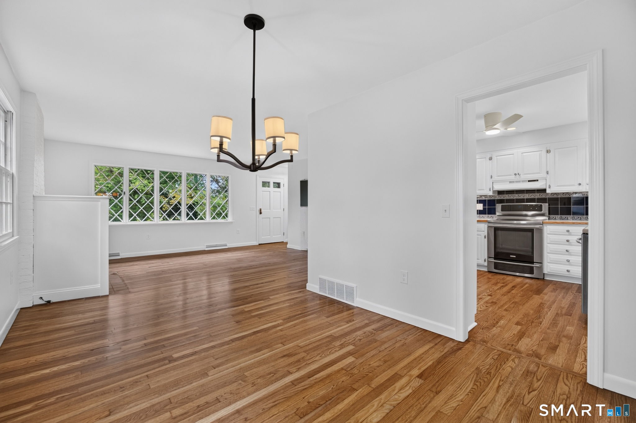 Mystic, Groton, CT 06355
