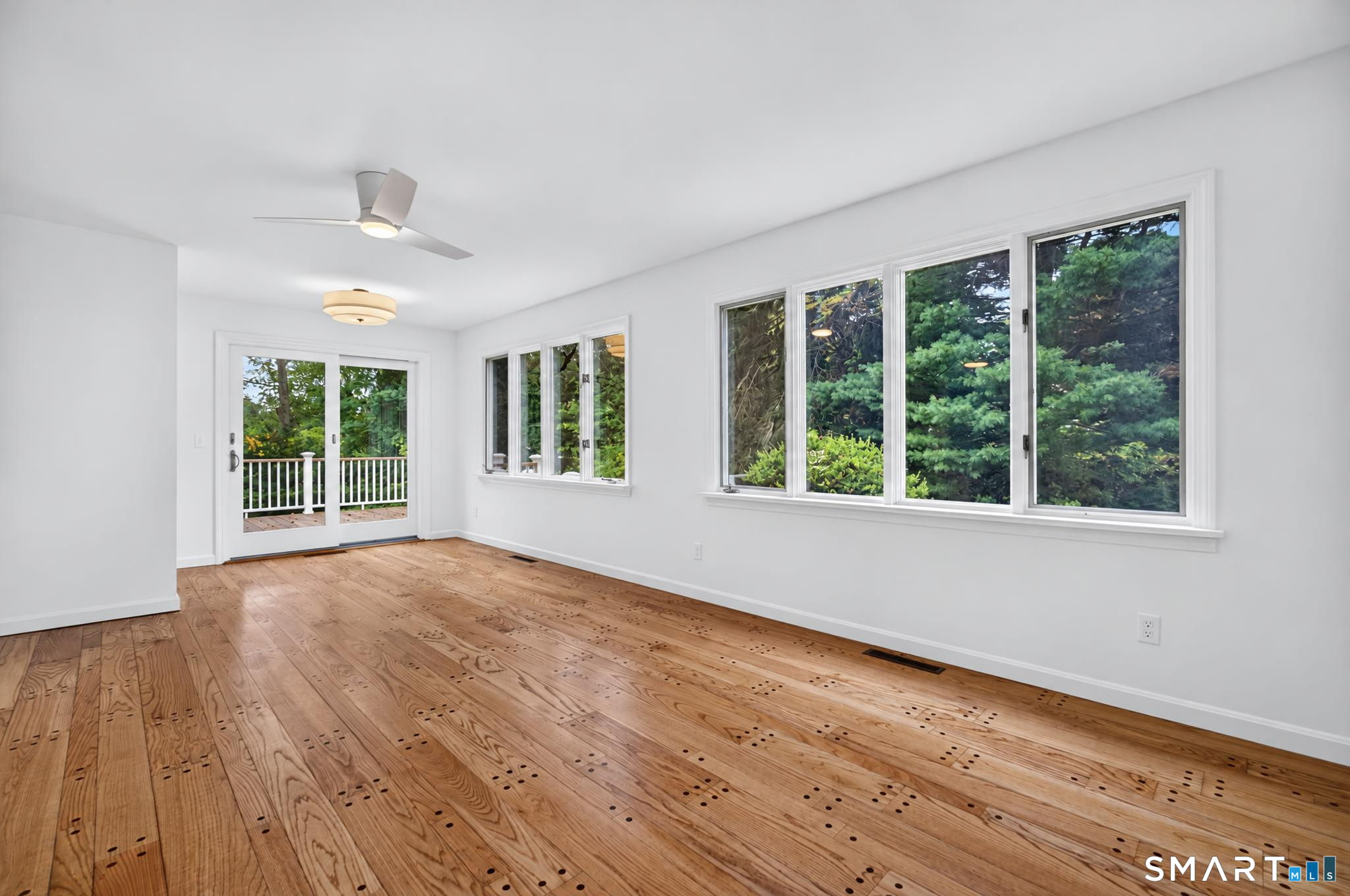 Mystic, Groton, CT 06355