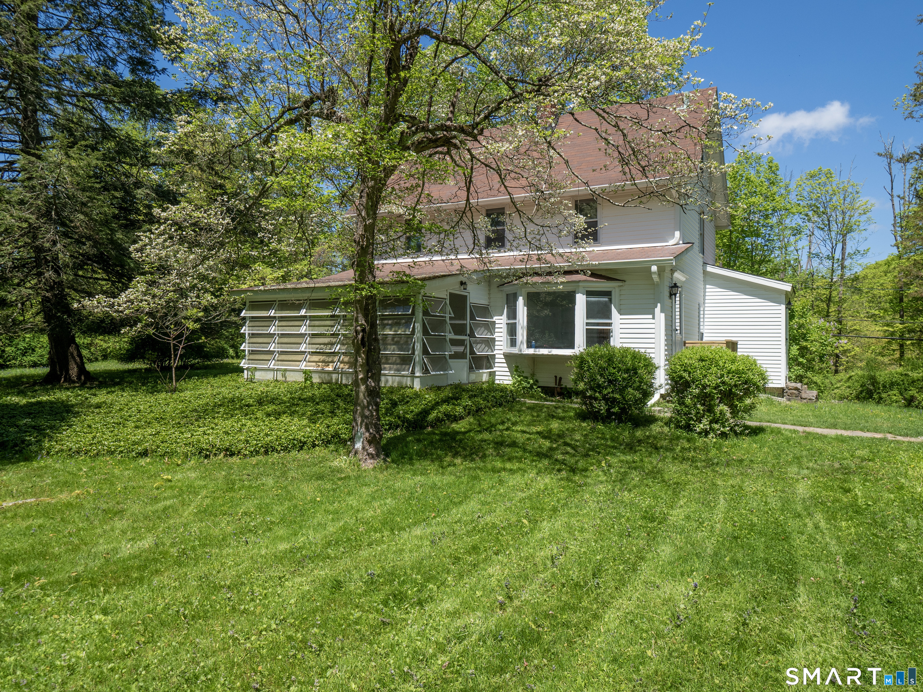 Foto 4 de Casa en renta en 209 Peaceable Street, Ridgefield, CT — $3,900/mes