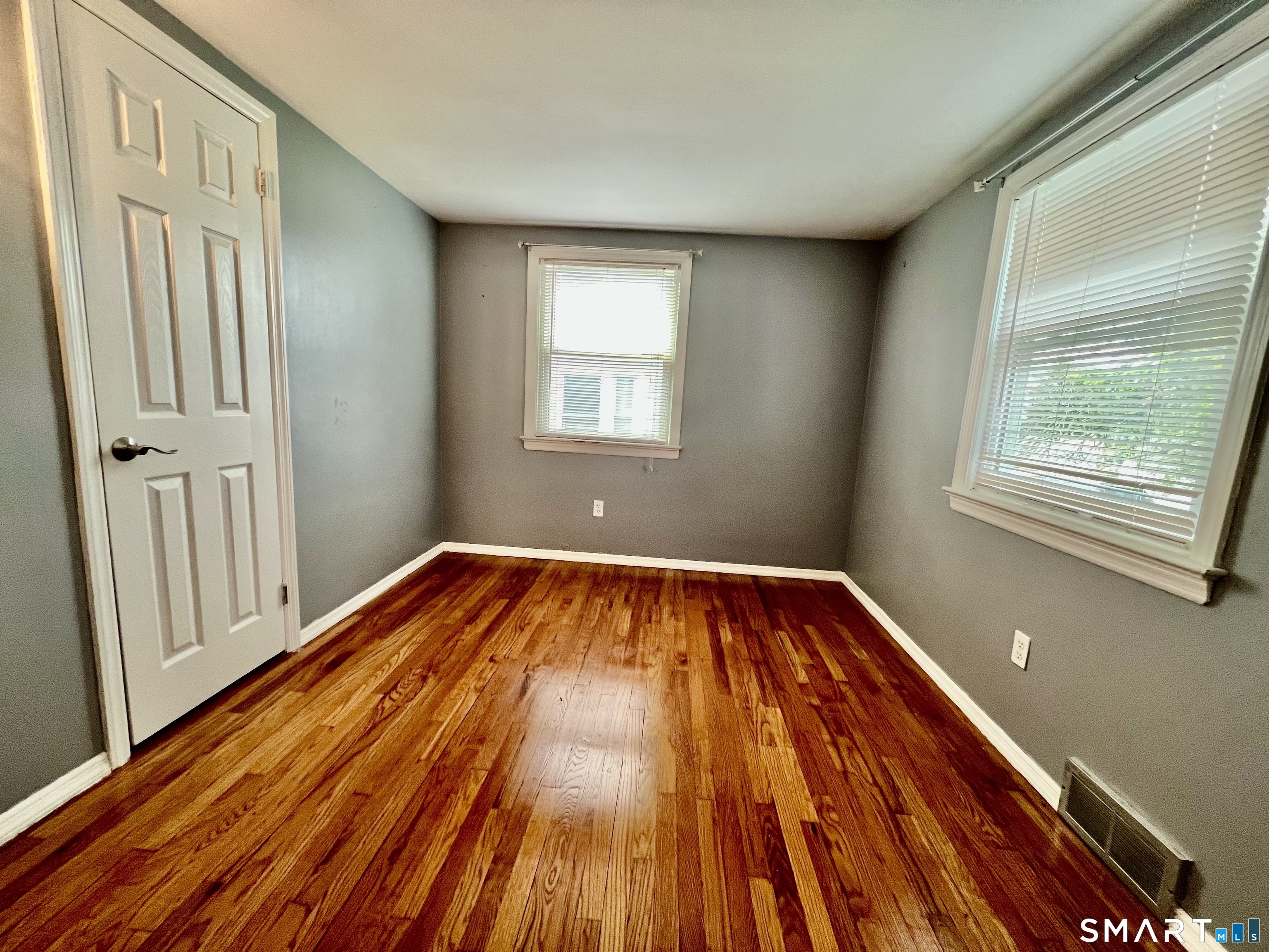 Foto 7 de Casa en renta en 140 1/2 Stuart Avenue, Norwalk, CT — $3,500/mes