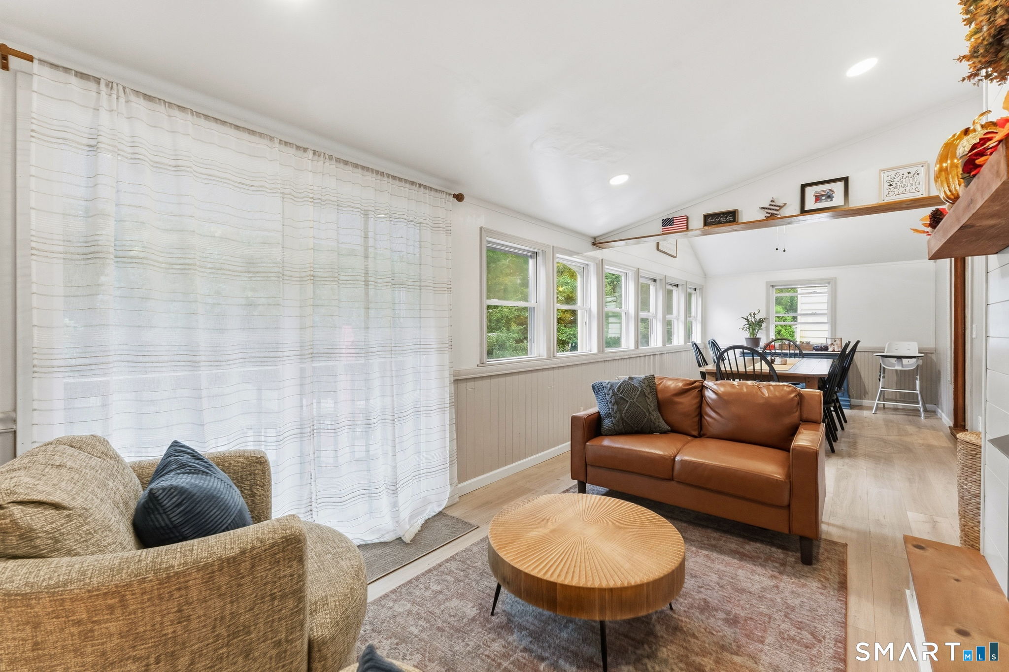 18 Lakewood Road, East Hampton, CT 06424