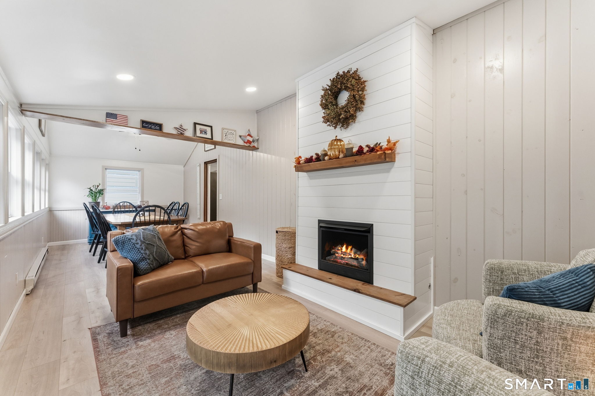18 Lakewood Road, East Hampton, CT 06424