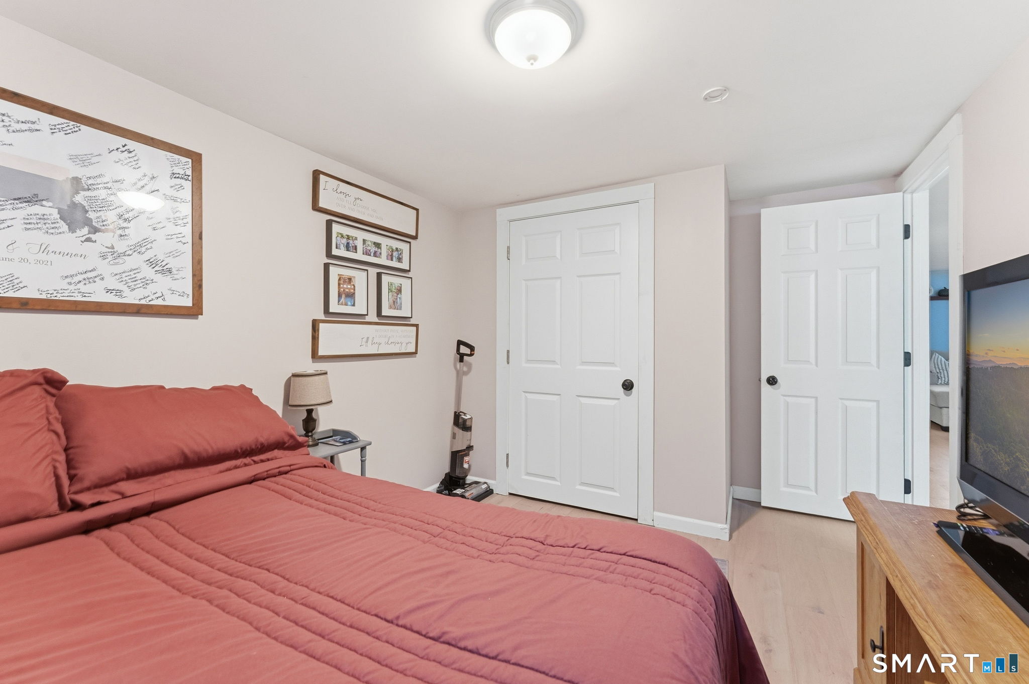 18 Lakewood Road, East Hampton, CT 06424