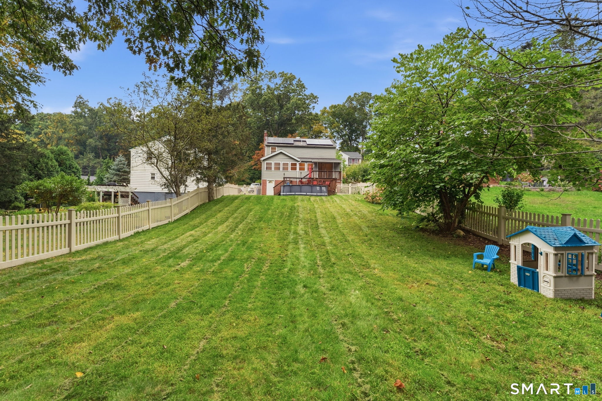 18 Lakewood Road, East Hampton, CT 06424