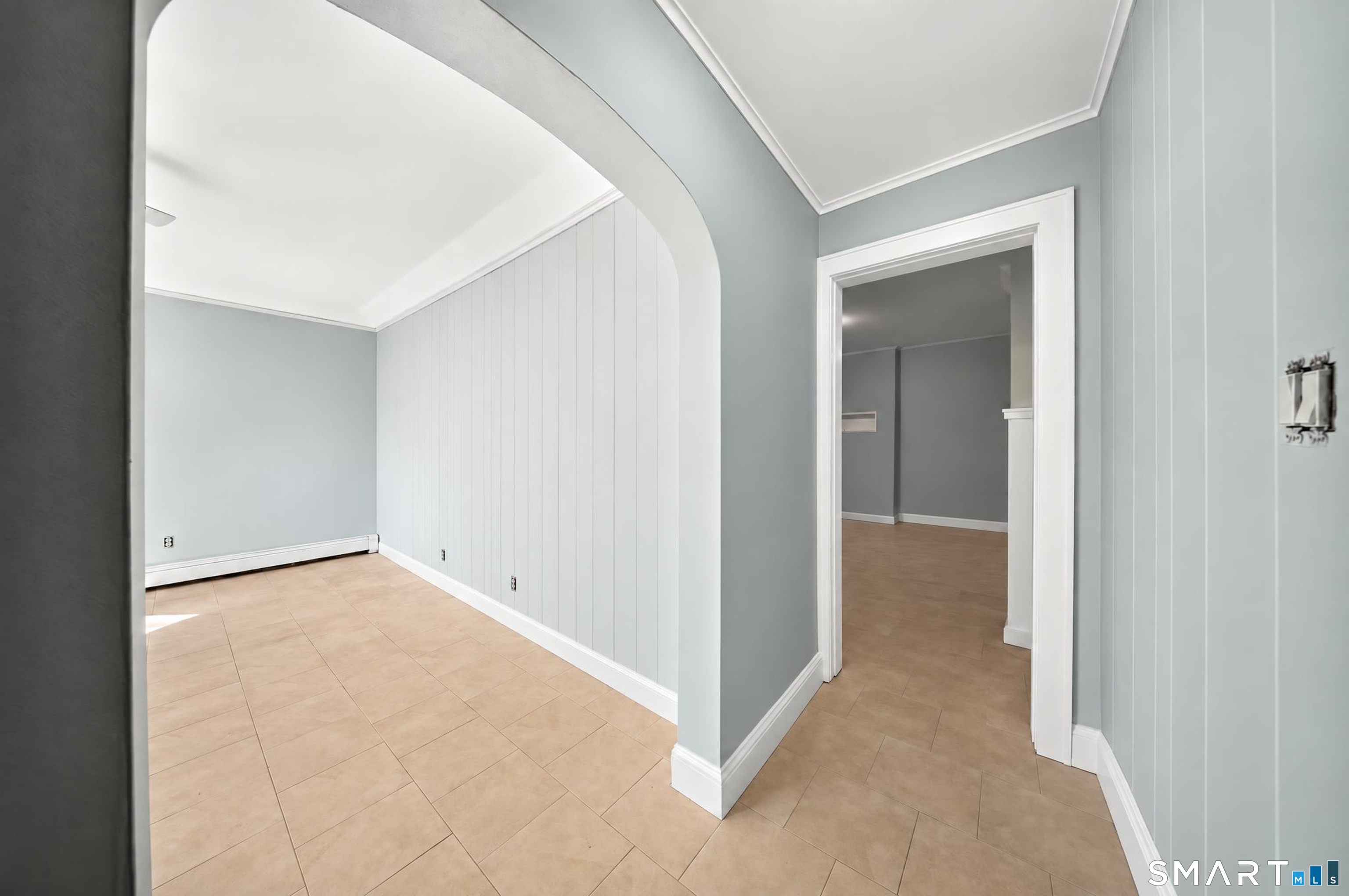 Foto 7 de Apartamento en renta en 274 Park Street #1, Bridgeport, CT — $1,900/mes