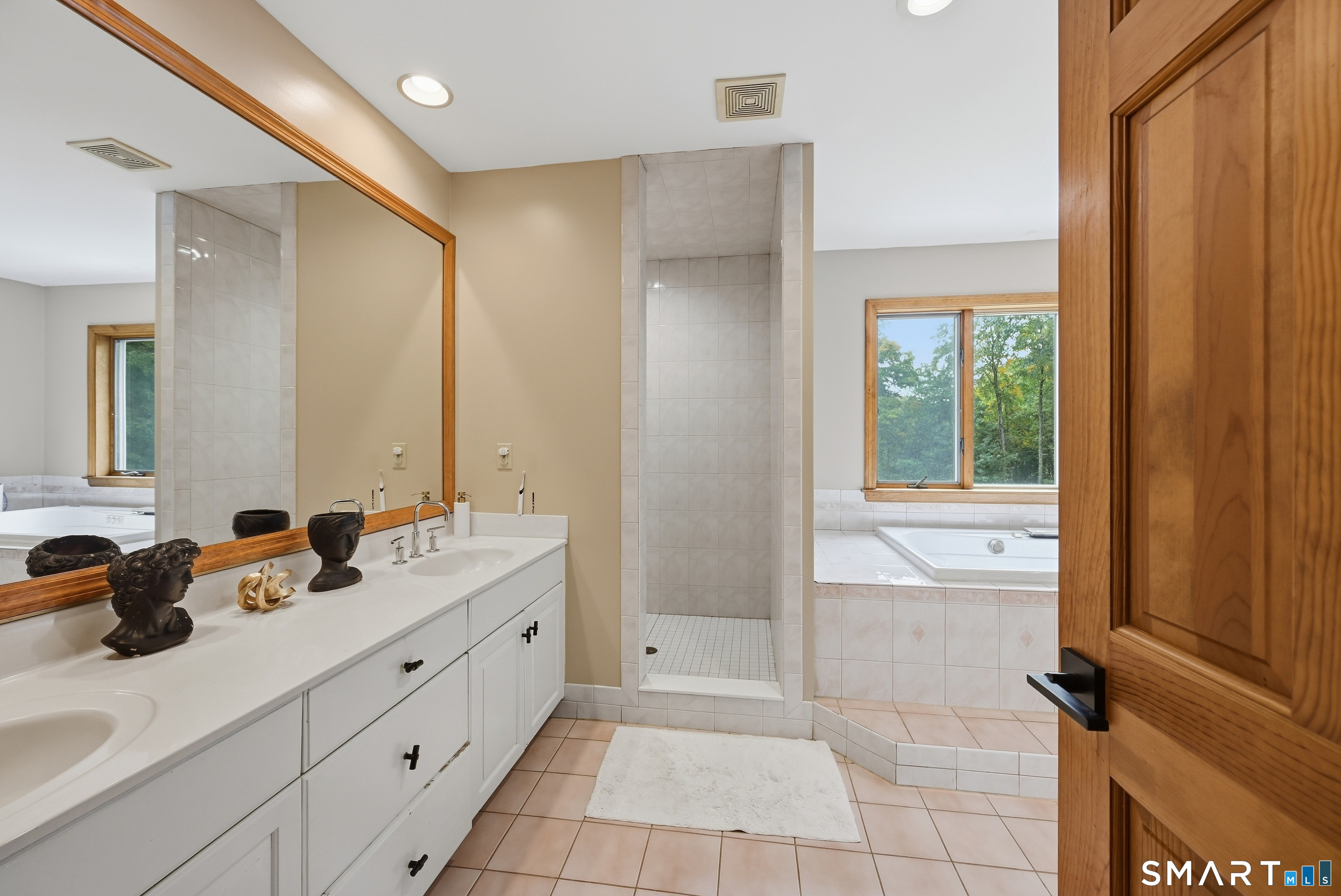 3 Ashwood photo 22