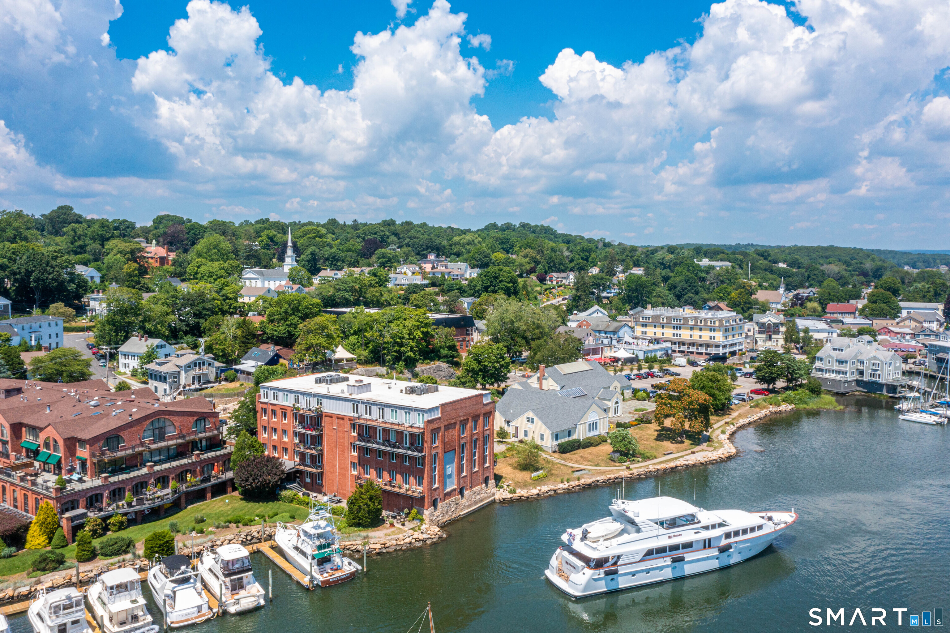 Mystic, Groton, CT 06355