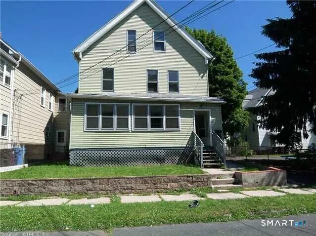 8 Bronson Street, New Britain, CT 06051