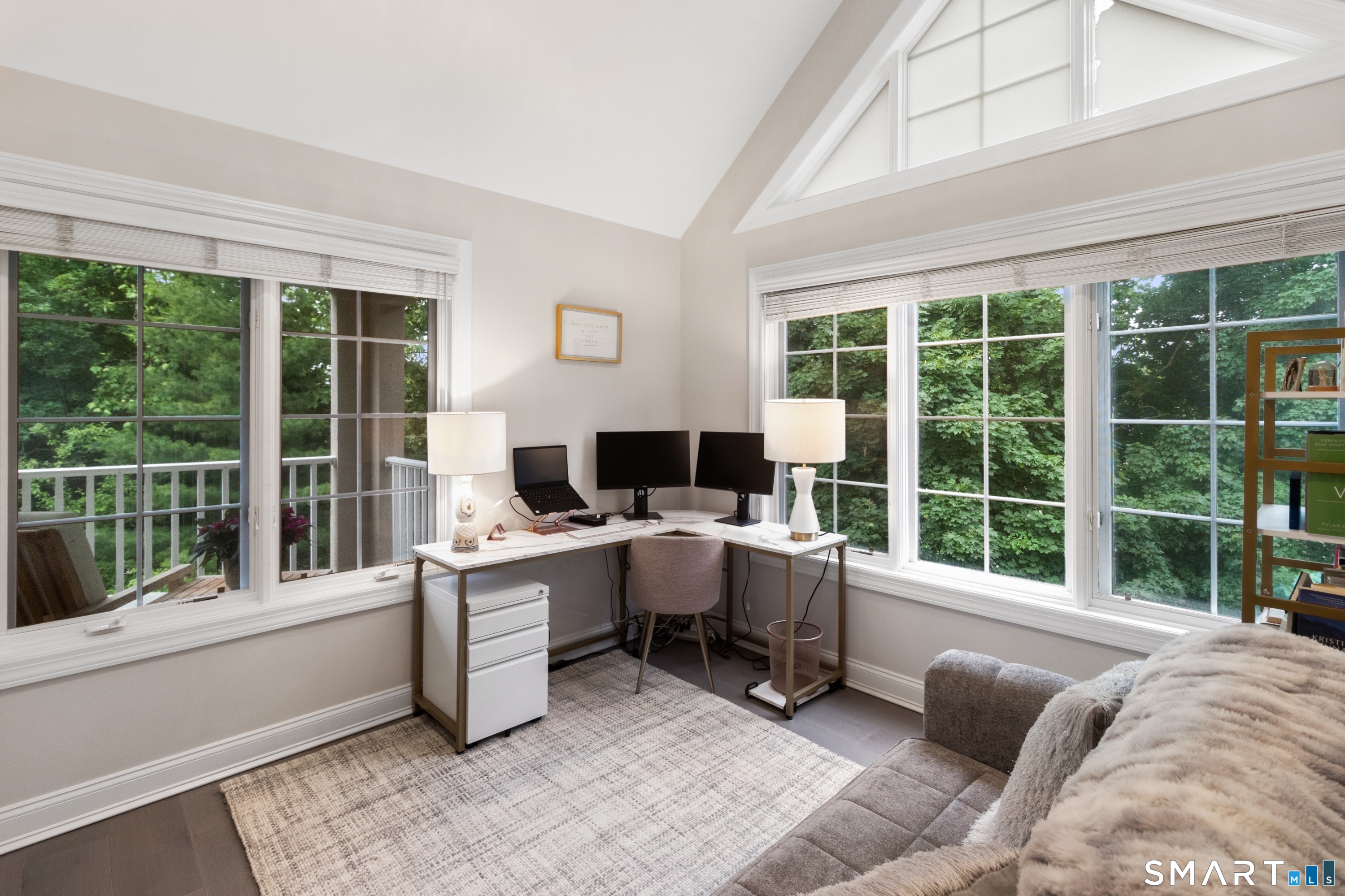 Foto 9 de Condominio en venta en 2 Homestead Lane #407, Greenwich, CT — $749,000