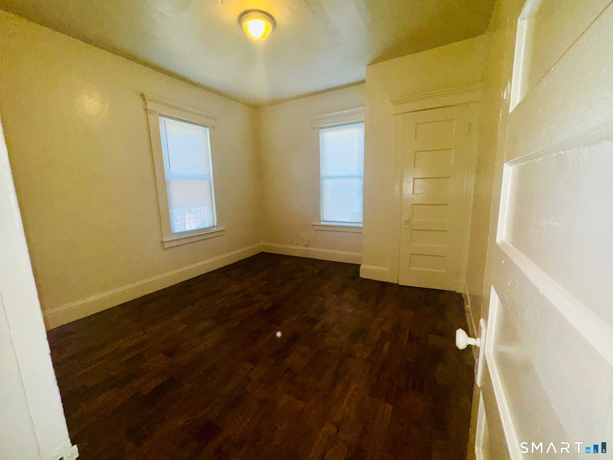 Foto 6 de Apartamento en renta en 962 Howard Avenue, Bridgeport, CT — $2,300/mes