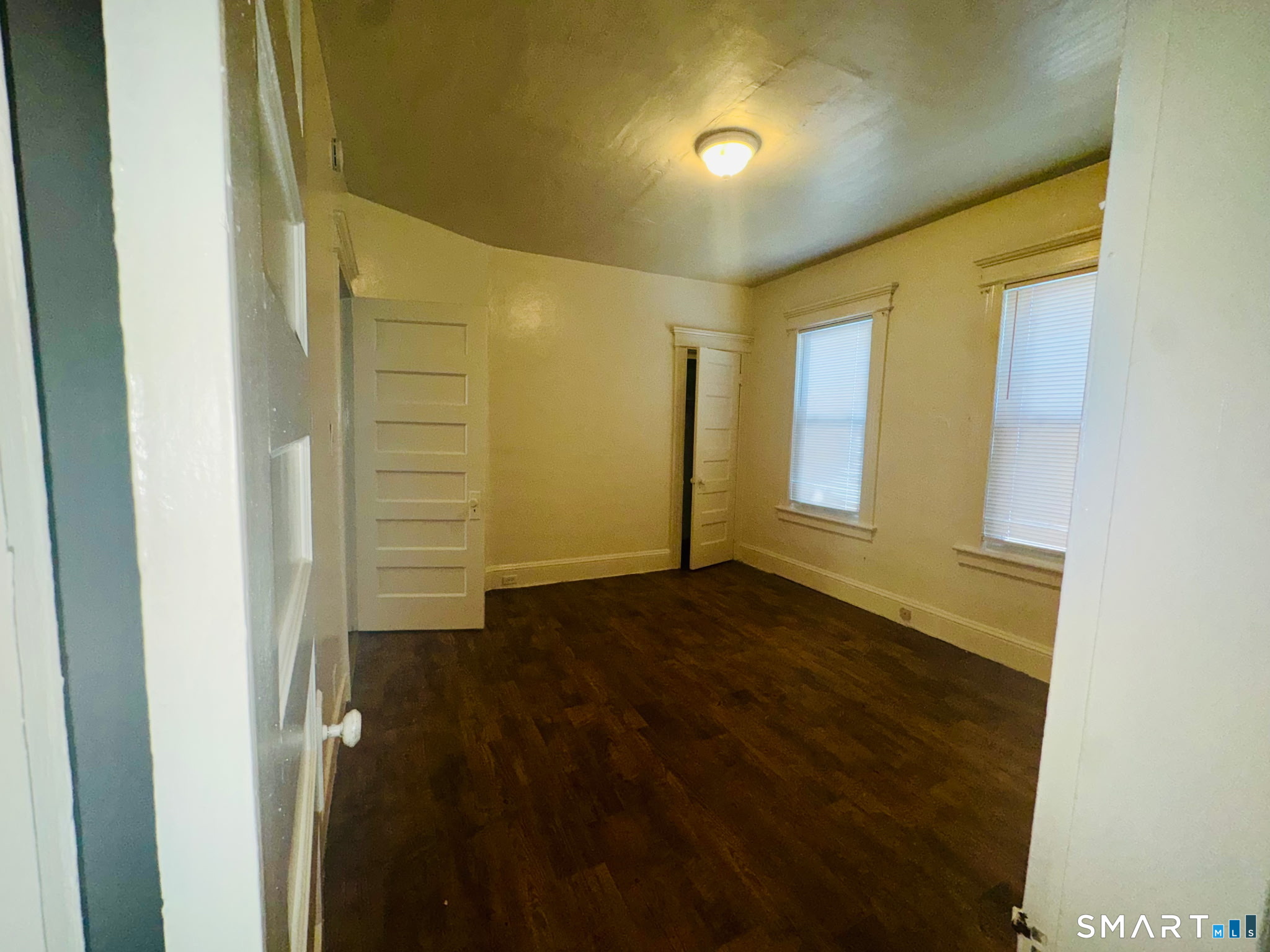 Foto 8 de Apartamento en renta en 962 Howard Avenue, Bridgeport, CT — $2,300/mes