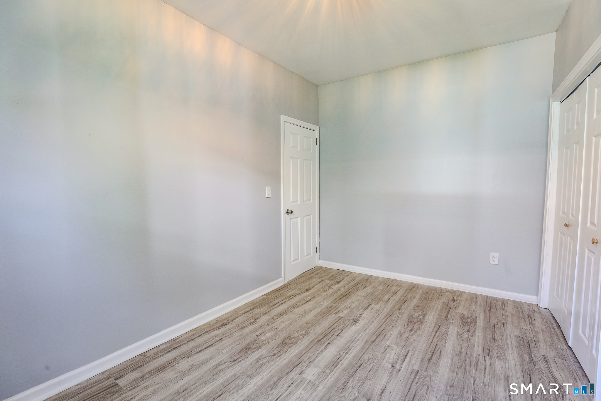 280 Deerfield Road photo 10