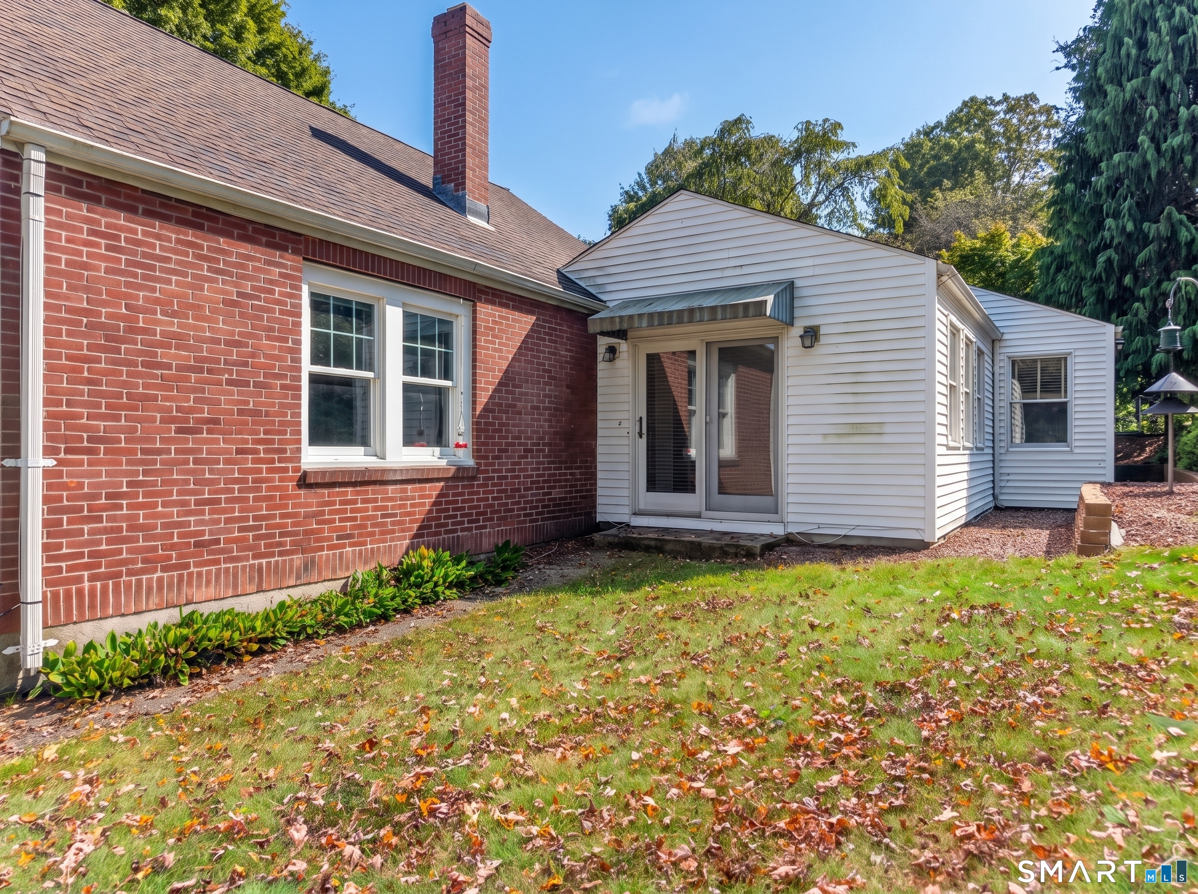 45 Lathrop Road, Quaker Hill, Waterford, CT 06375