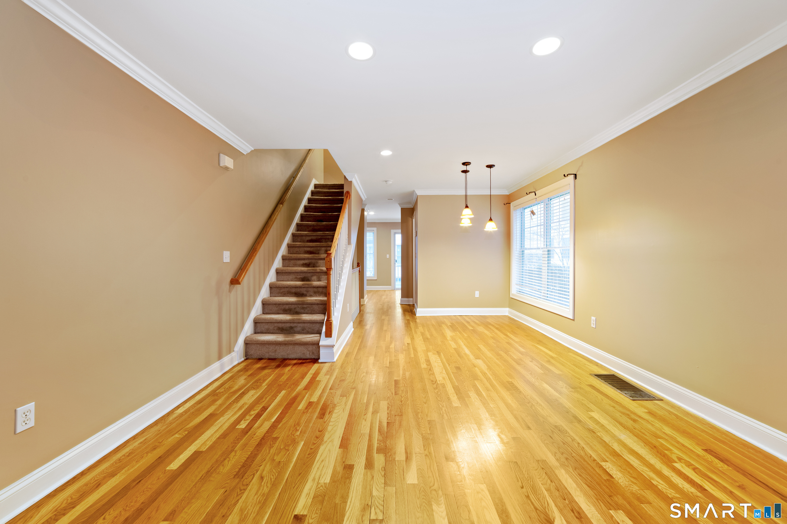 85 Camp Avenue, Stamford, Connecticut photo 4