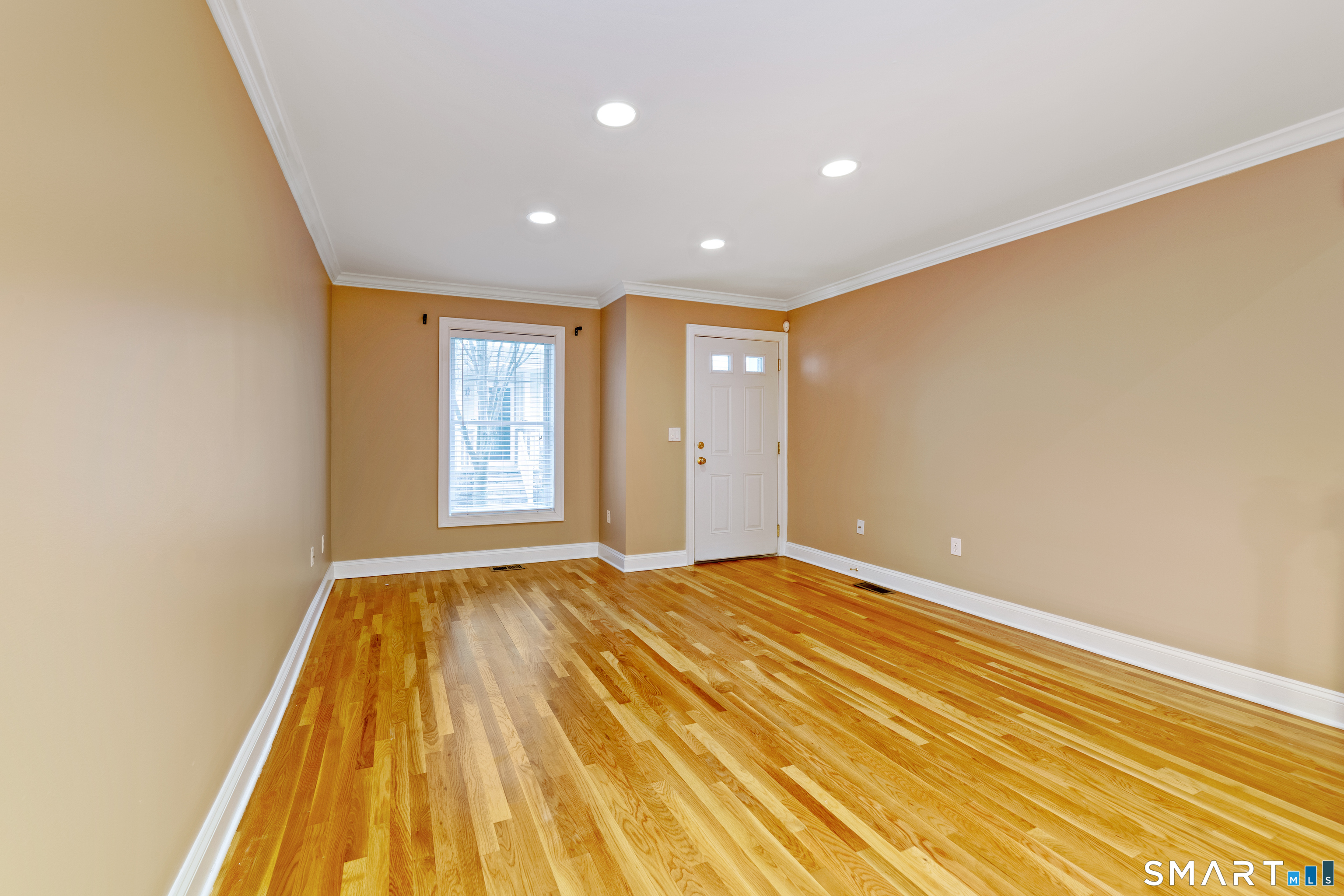 Foto 6 de Condominio en renta en 85 Camp Avenue #9E, Stamford, CT — $3,950/mes