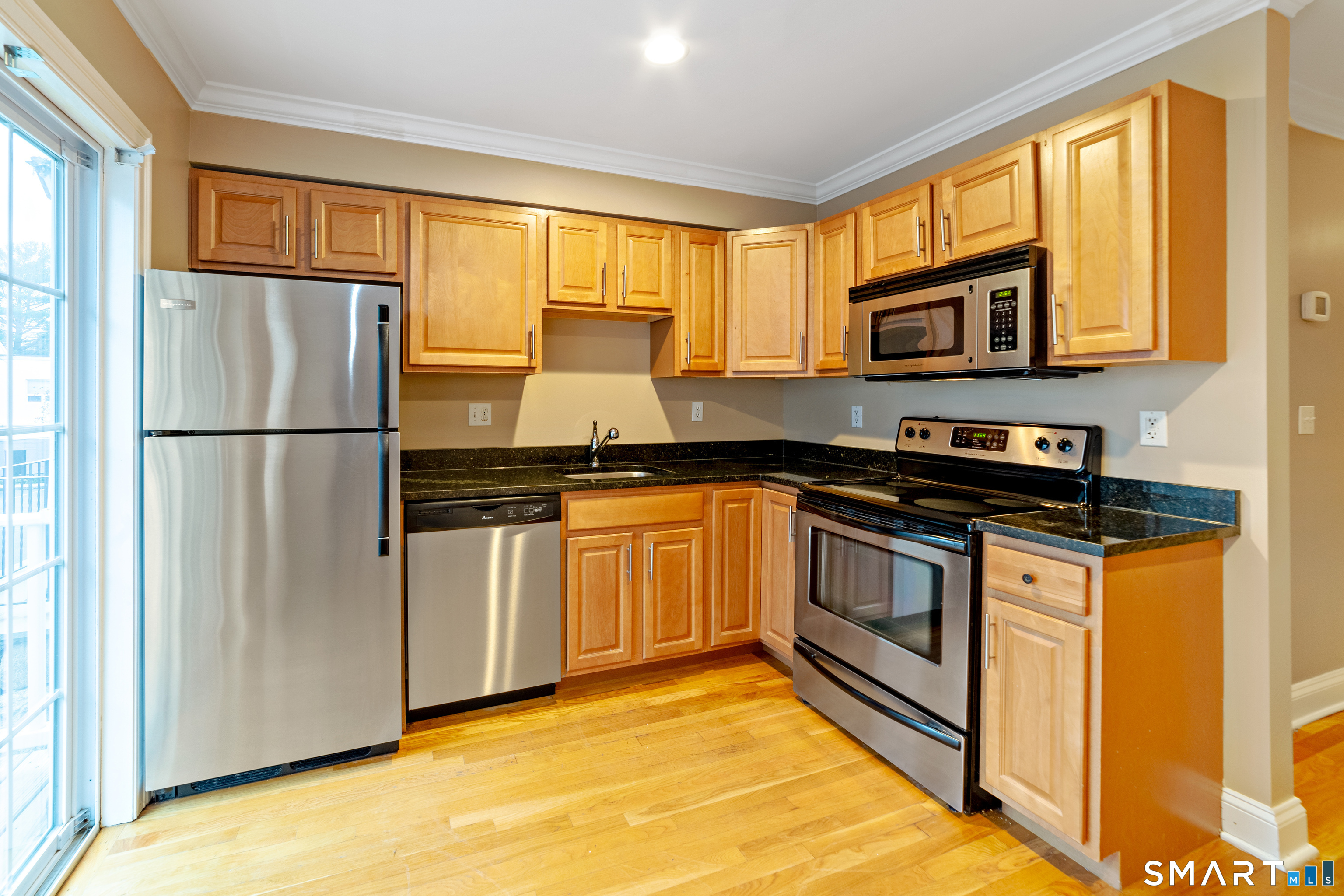 85 Camp Avenue Unit #9E photo 11