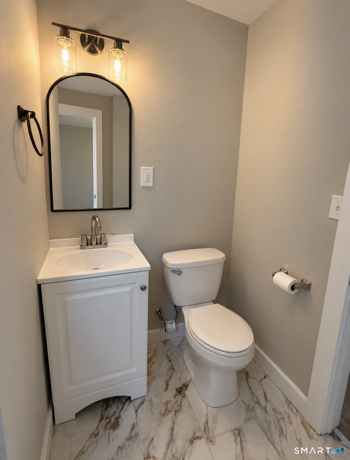 164 curtis Street, #1F, New Britain, CT 06053