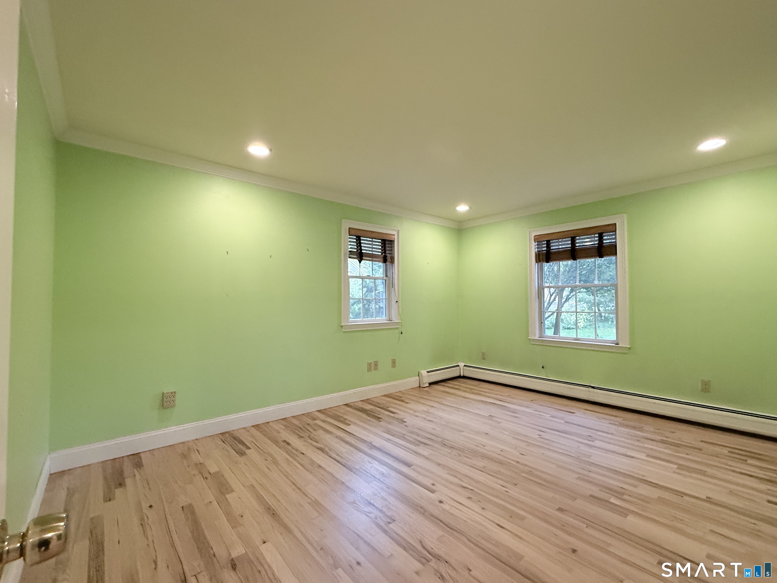 Foto 6 de Casa en venta en 17 Goodhill Road, Bethel, CT — $639,000