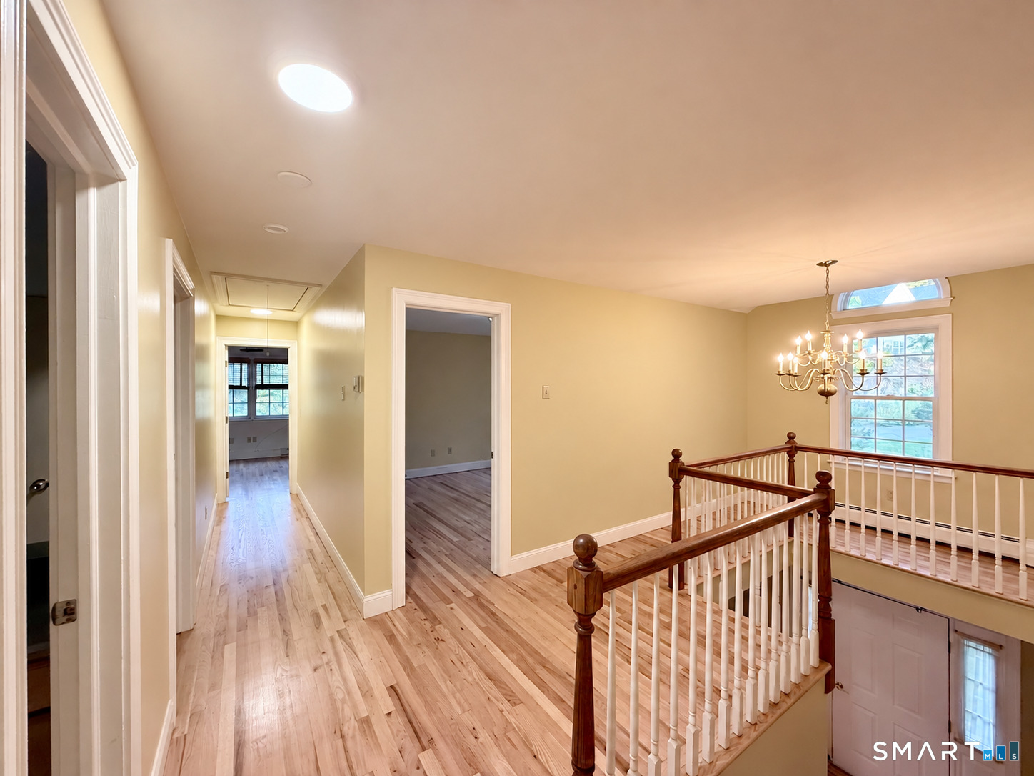 Foto 7 de Casa en venta en 17 Goodhill Road, Bethel, CT — $639,000