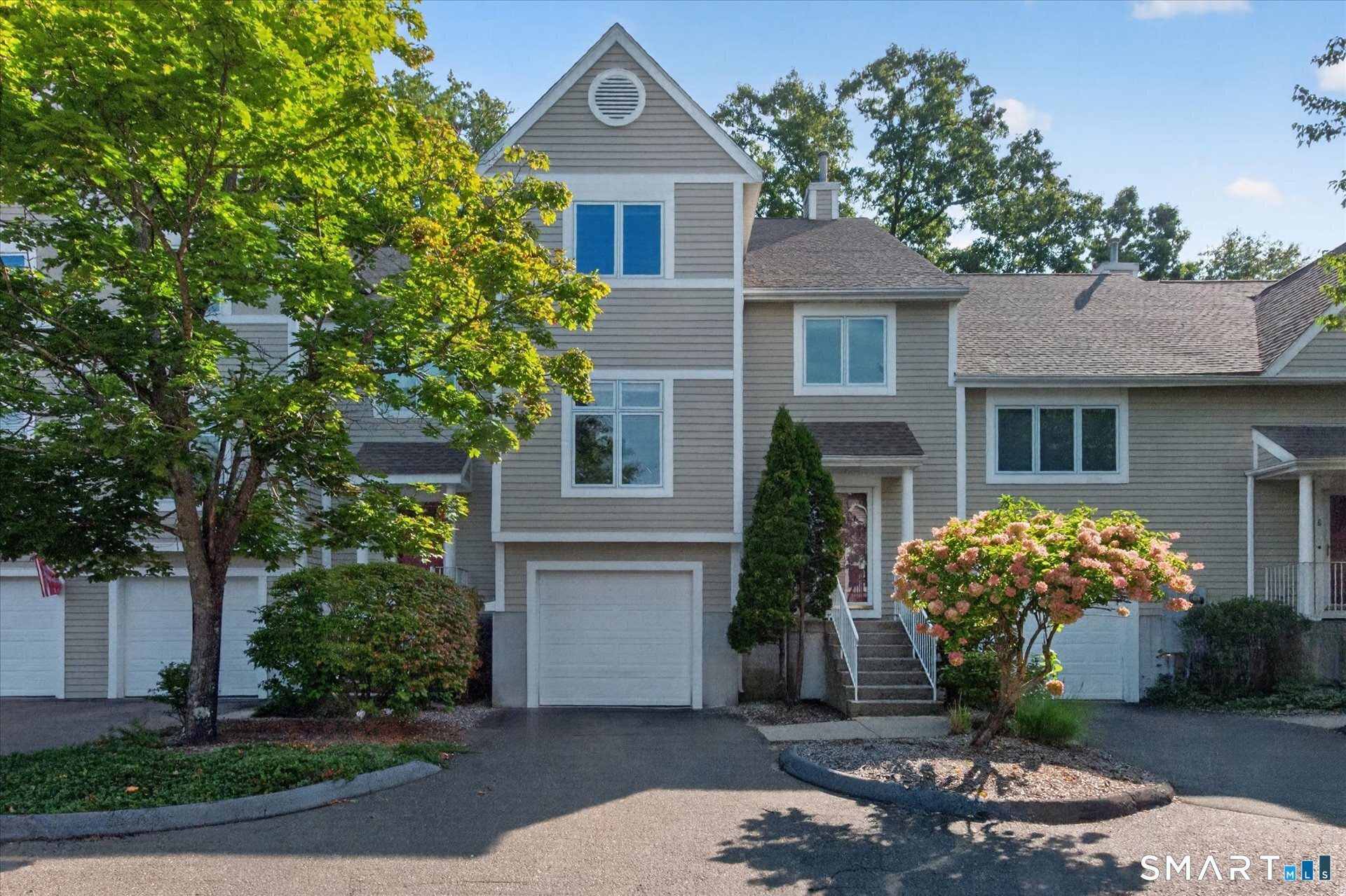 Property photo for 7 Essex Court, #7, Avon, CT