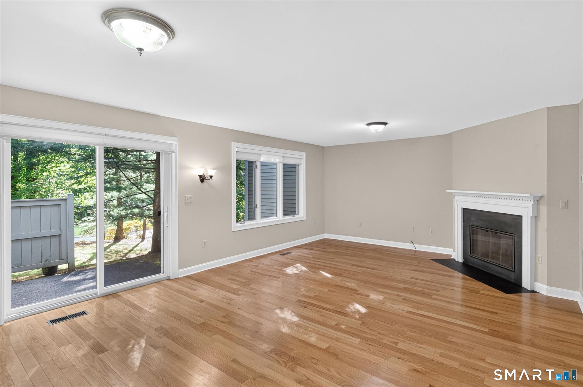 7 Essex Court Unit #7 photo 6