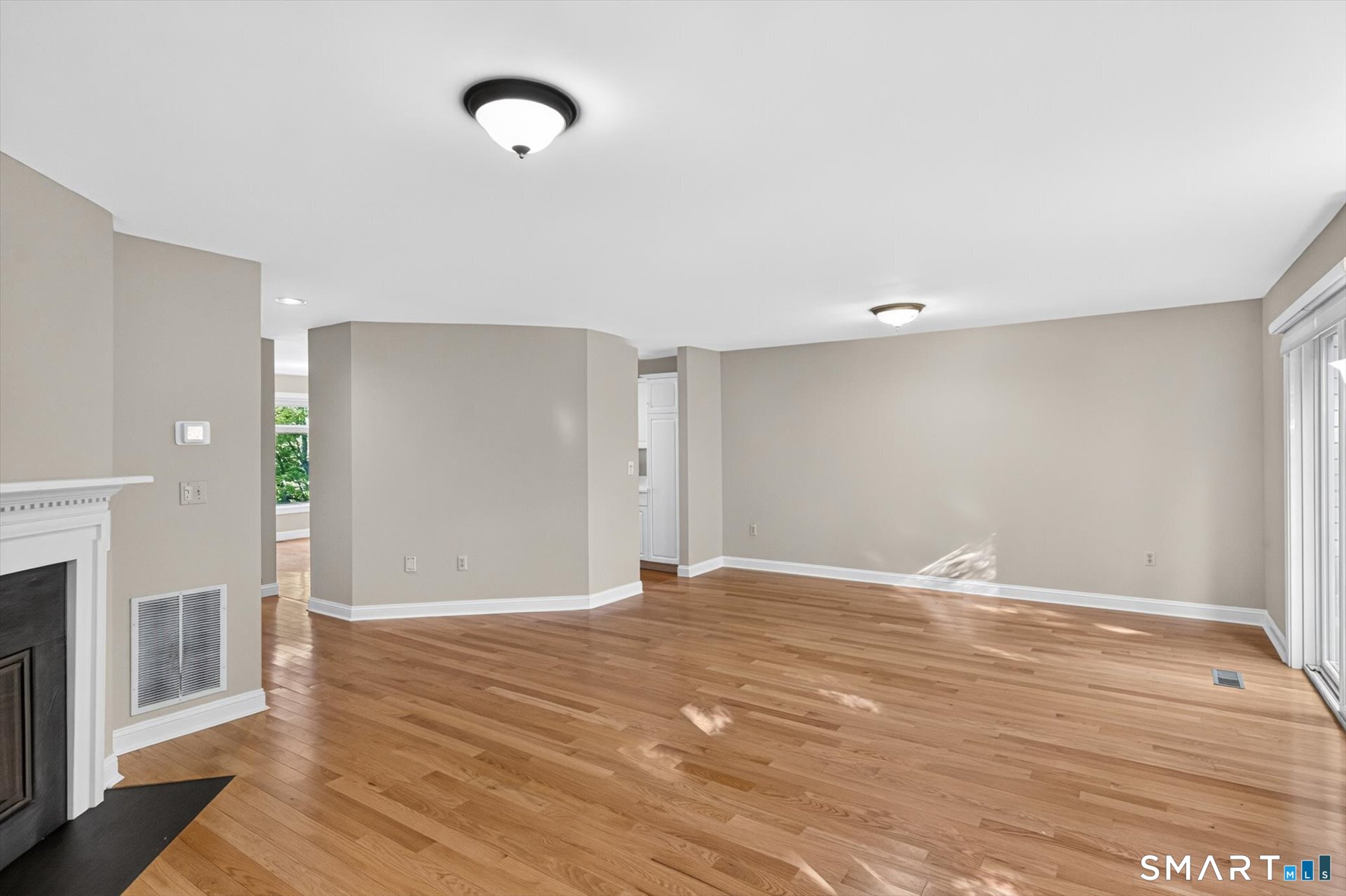 7 Essex Court Unit #7 photo 8
