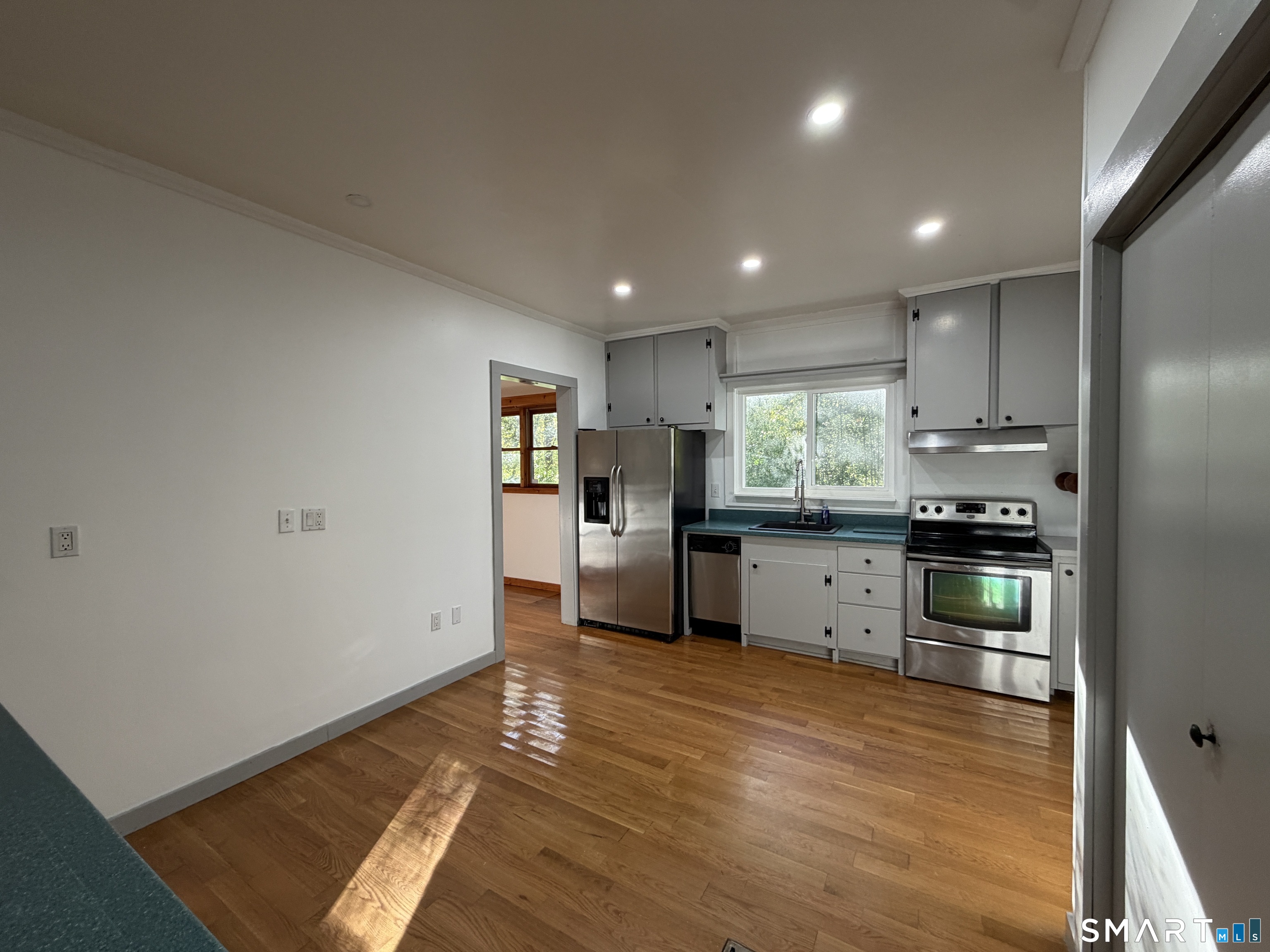 145 Nashville Road photo 12