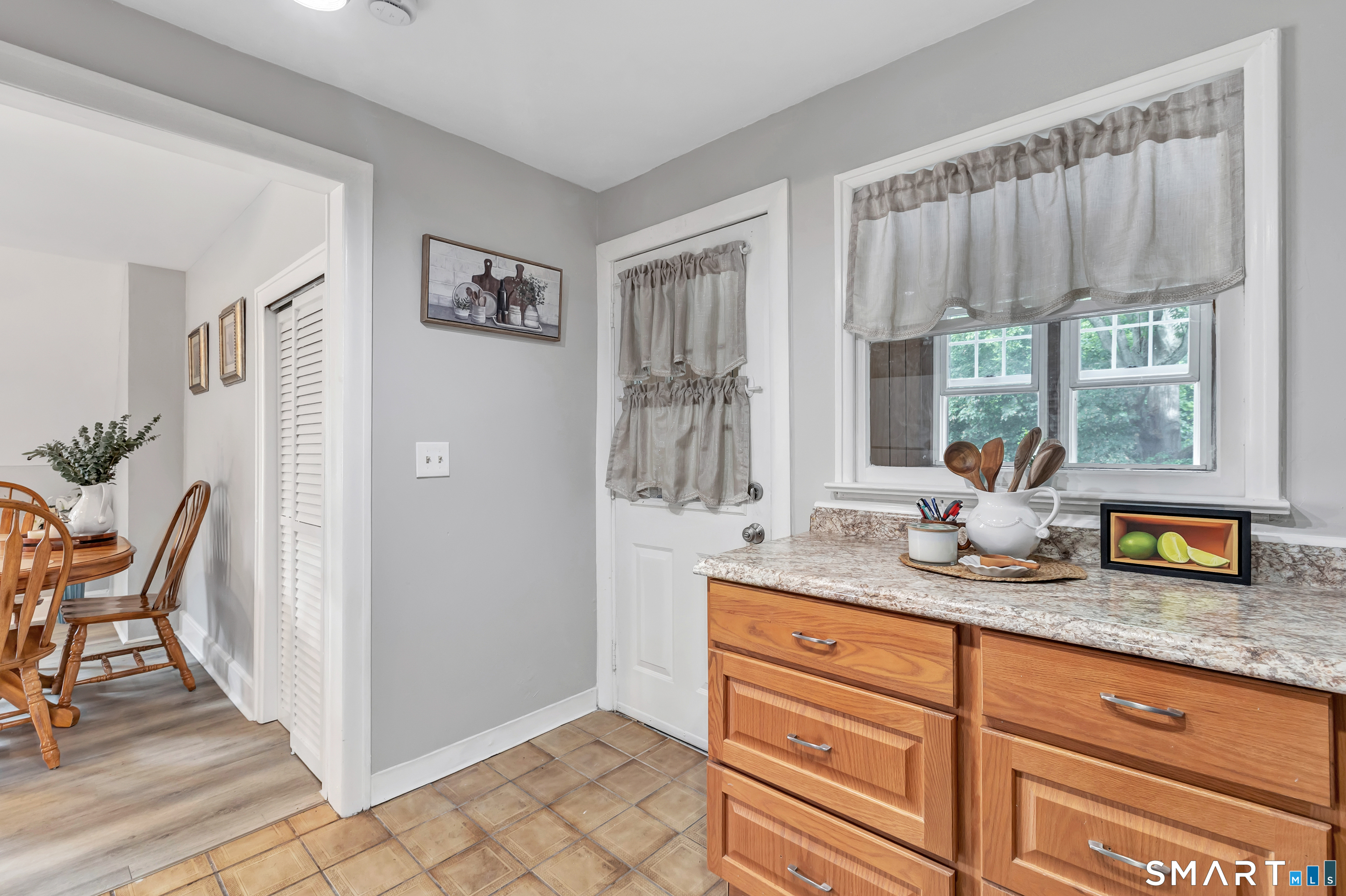 109 Oaklawn Avenue, Bull's Head, Stamford, CT 06905