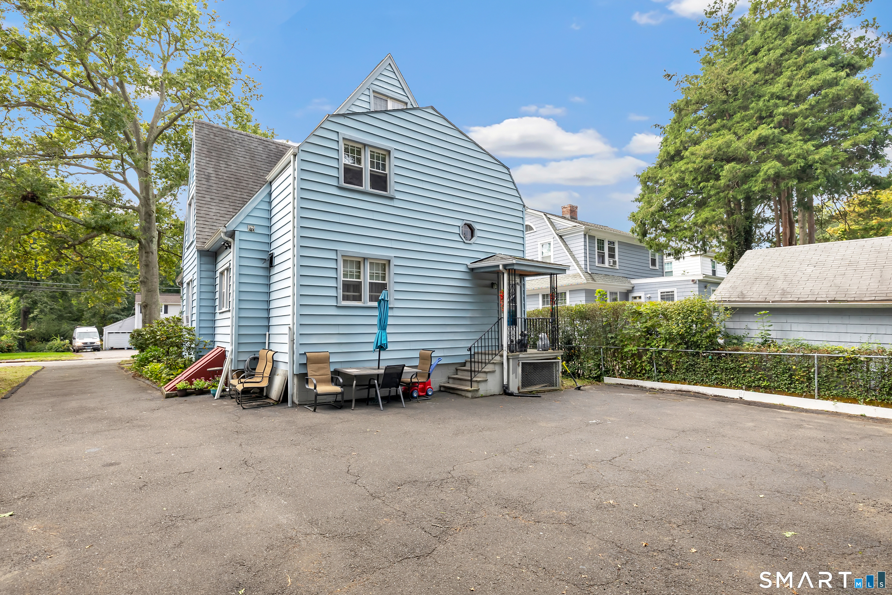109 Oaklawn Avenue, Bull's Head, Stamford, CT 06905