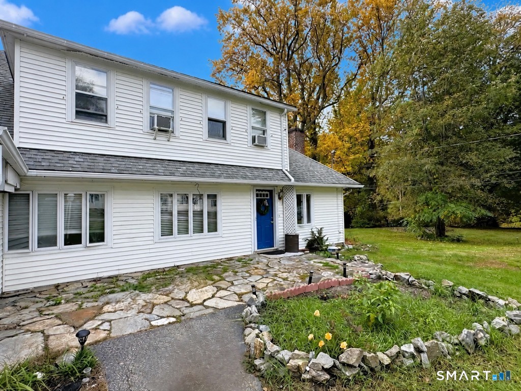 Photo 4 of House for sale at 9 Ellen Ln, Woodstock, CT 06281 | MLS# 24212211 | Listing updated on 2026-10-08