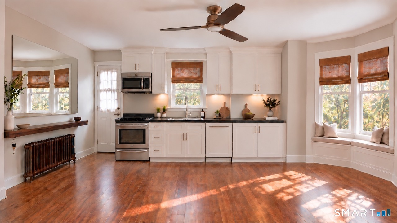 Photo 4 of Single family home for sale at 314 Porter Ave, Middlebury, CT 06762 | MLS# 24209861 | Listing updated on 2026-10-06