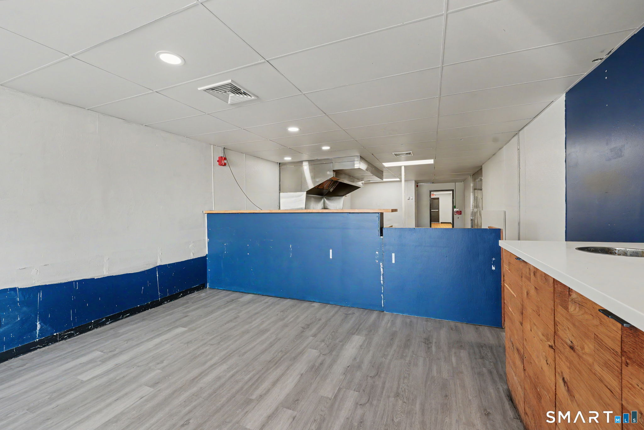 Foto 8 de Local comercial en renta en 236 East Avenue, Norwalk, CT — $3,000/mes