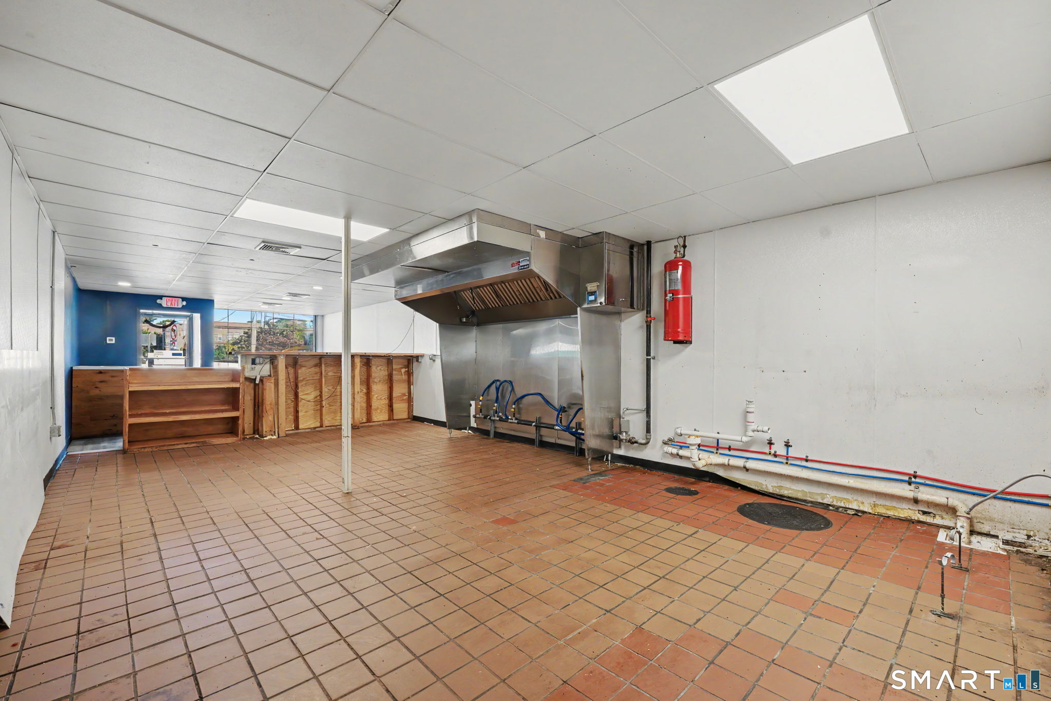 Foto 9 de Local comercial en renta en 236 East Avenue, Norwalk, CT — $3,000/mes