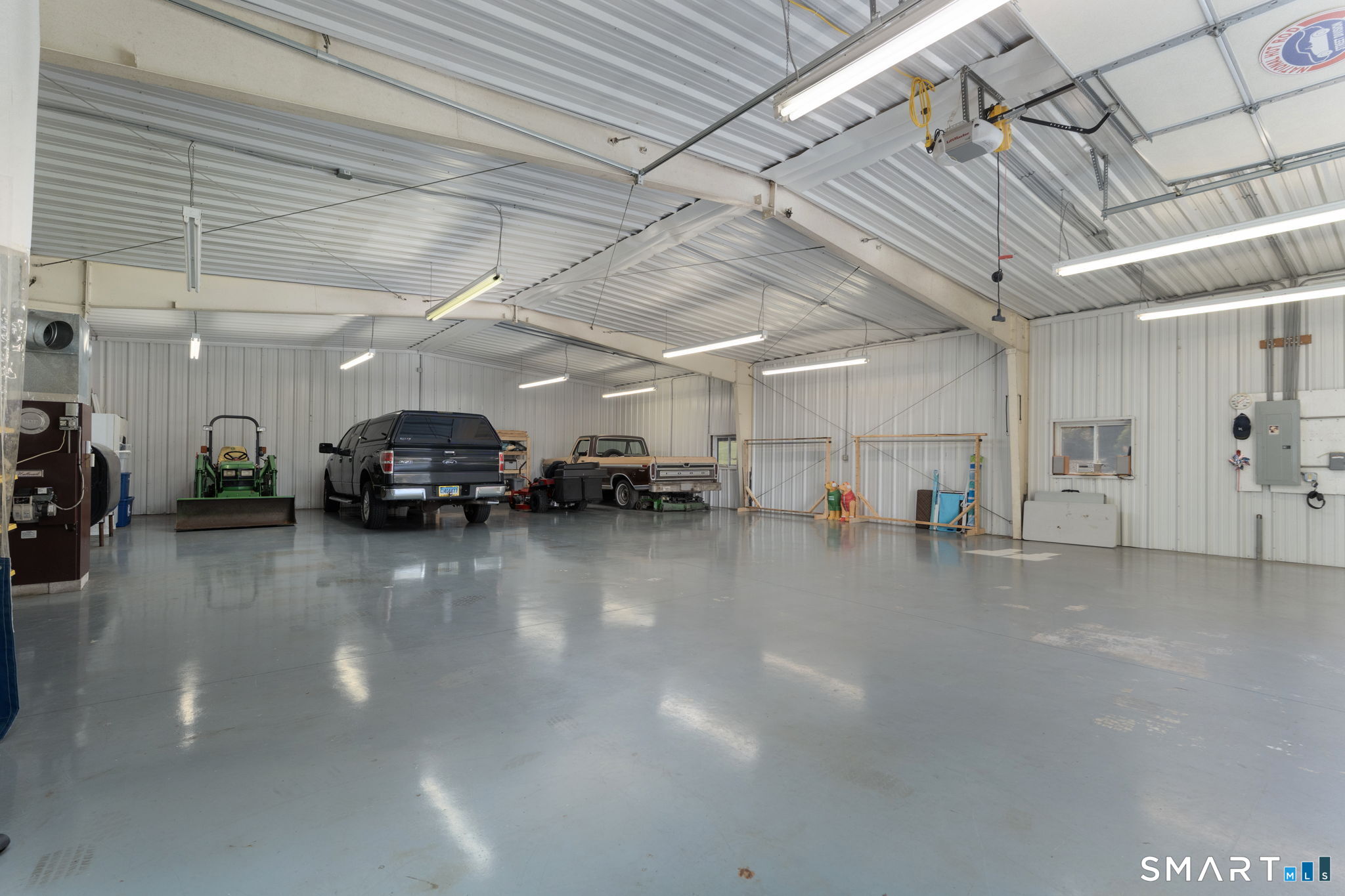266 Heritage Road photo 40