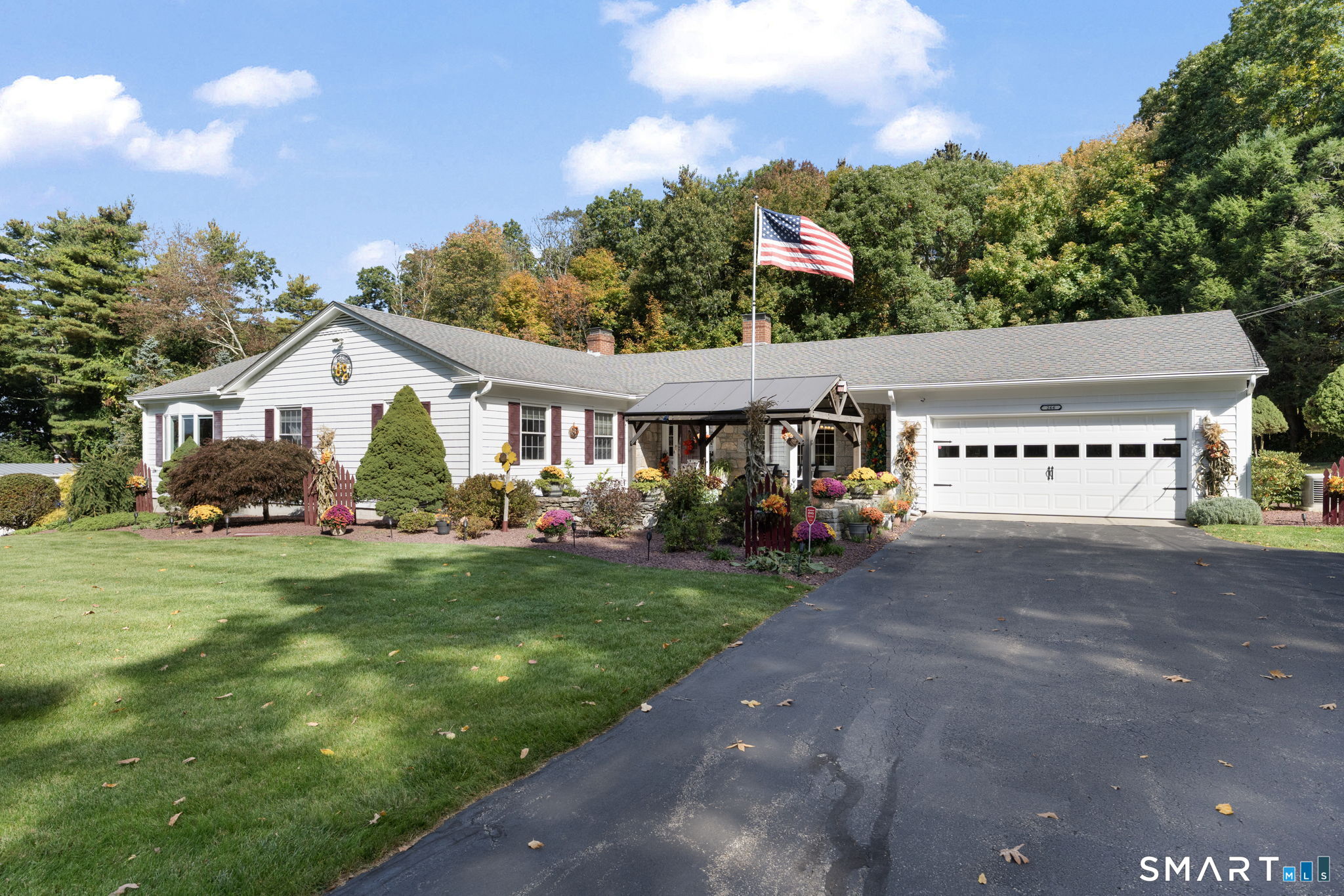 266 Heritage Road photo 36