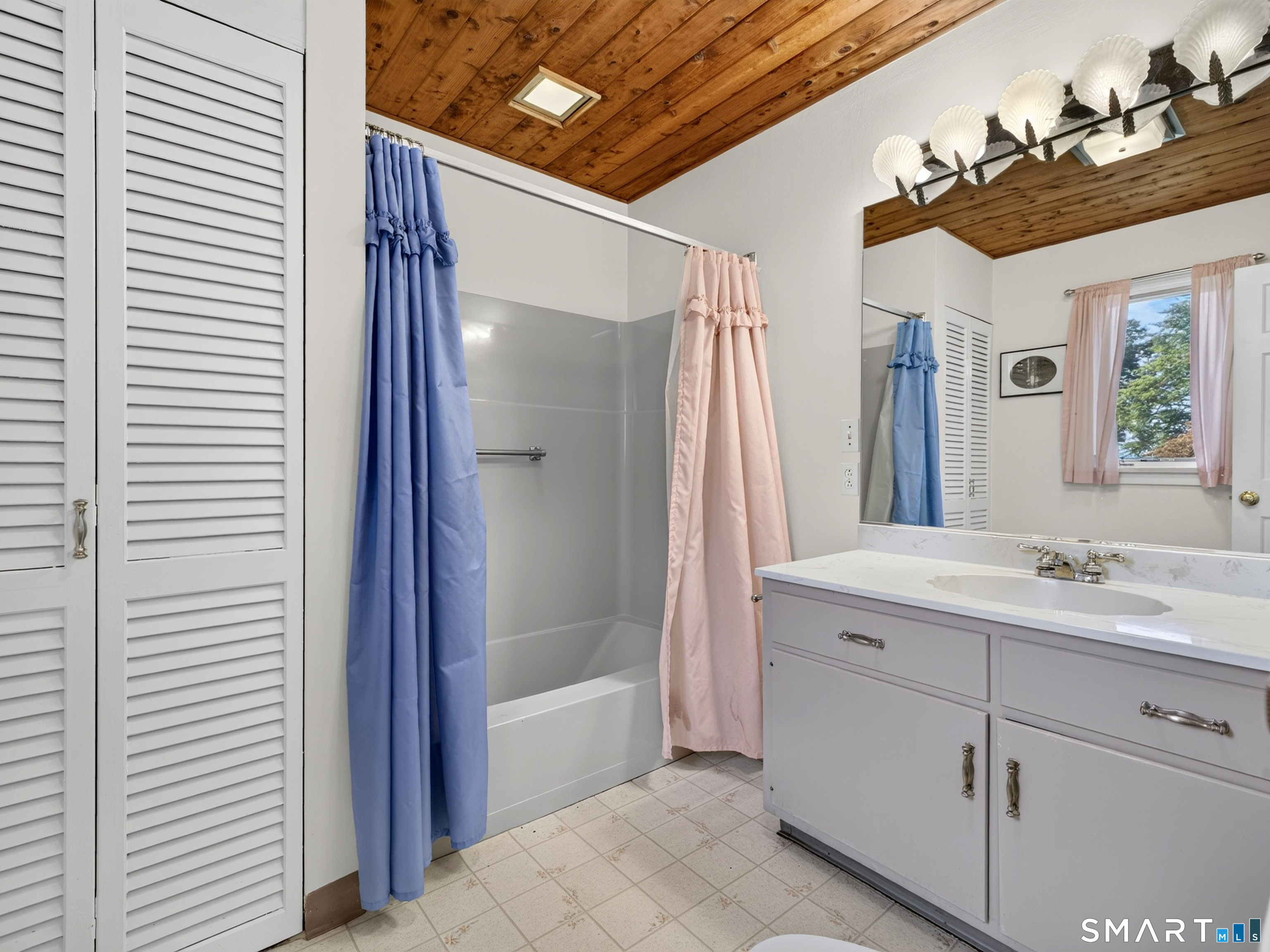 5 Old South Road, Masons Island, Stonington, CT 06355
