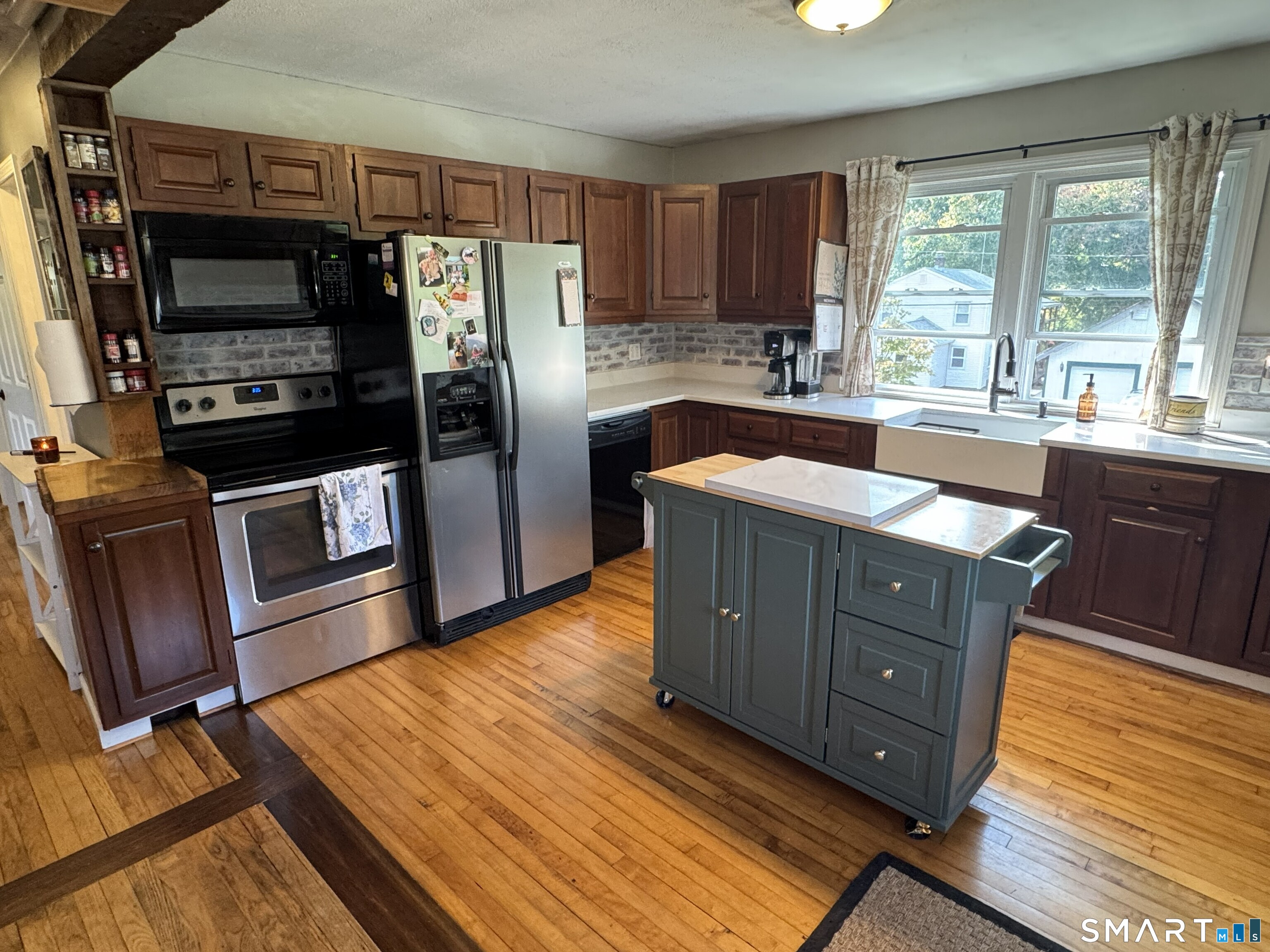4 Oak Ridge Drive photo 6