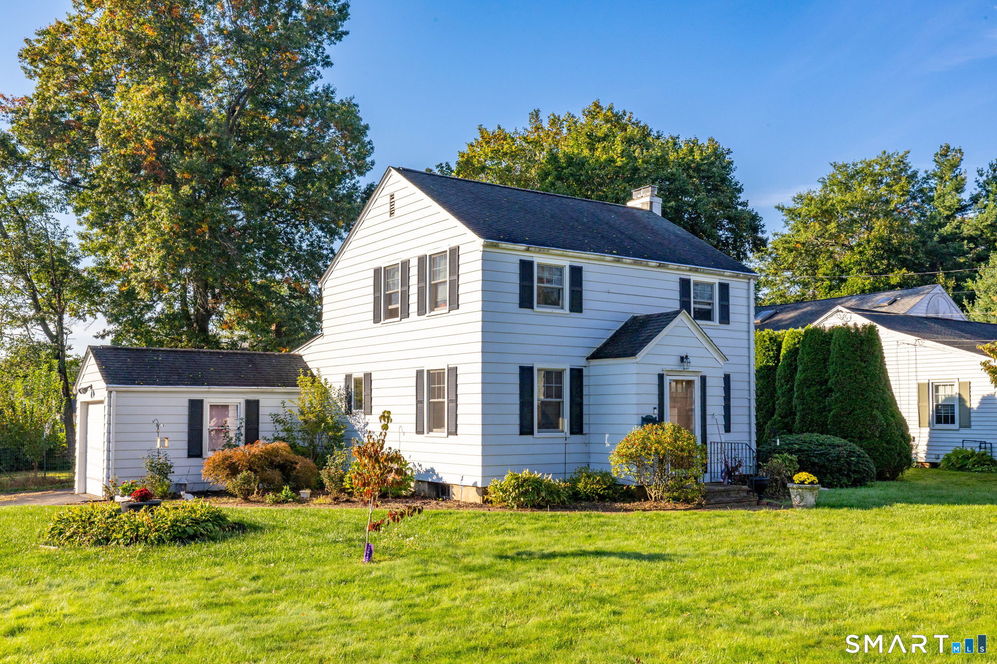 Photo 2 of Single family home for sale at 430 Prospect St, Wethersfield, CT 06109 | MLS# 24212232 | Listing updated on 2026-10-08