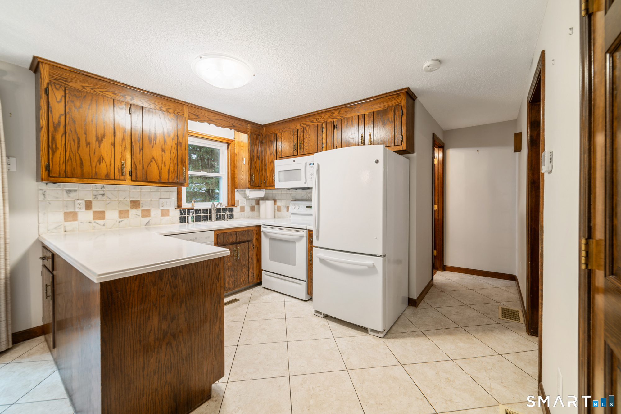 548 Beecher Road photo 11